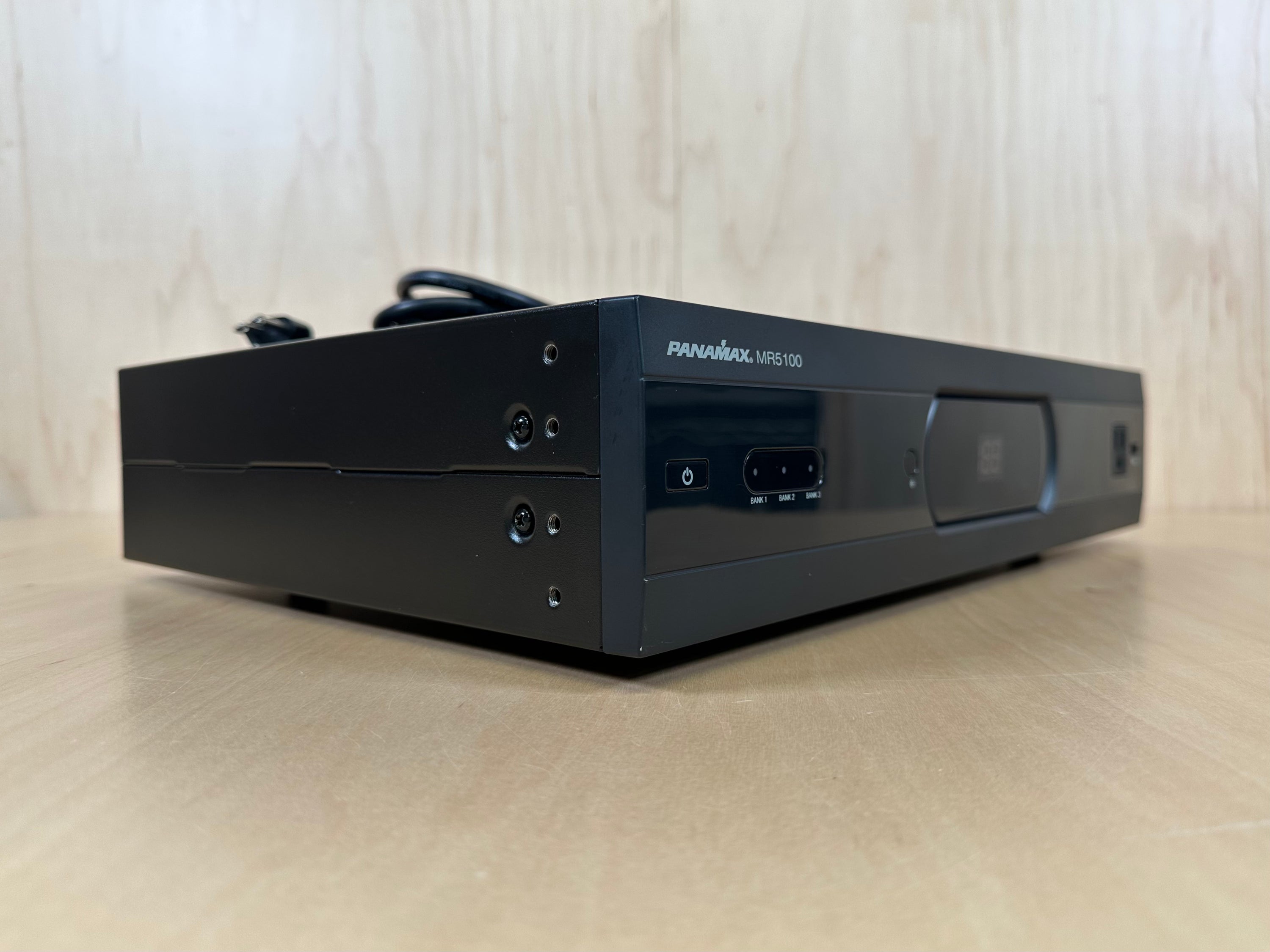 Panamax MR-5100 Power Conditioner