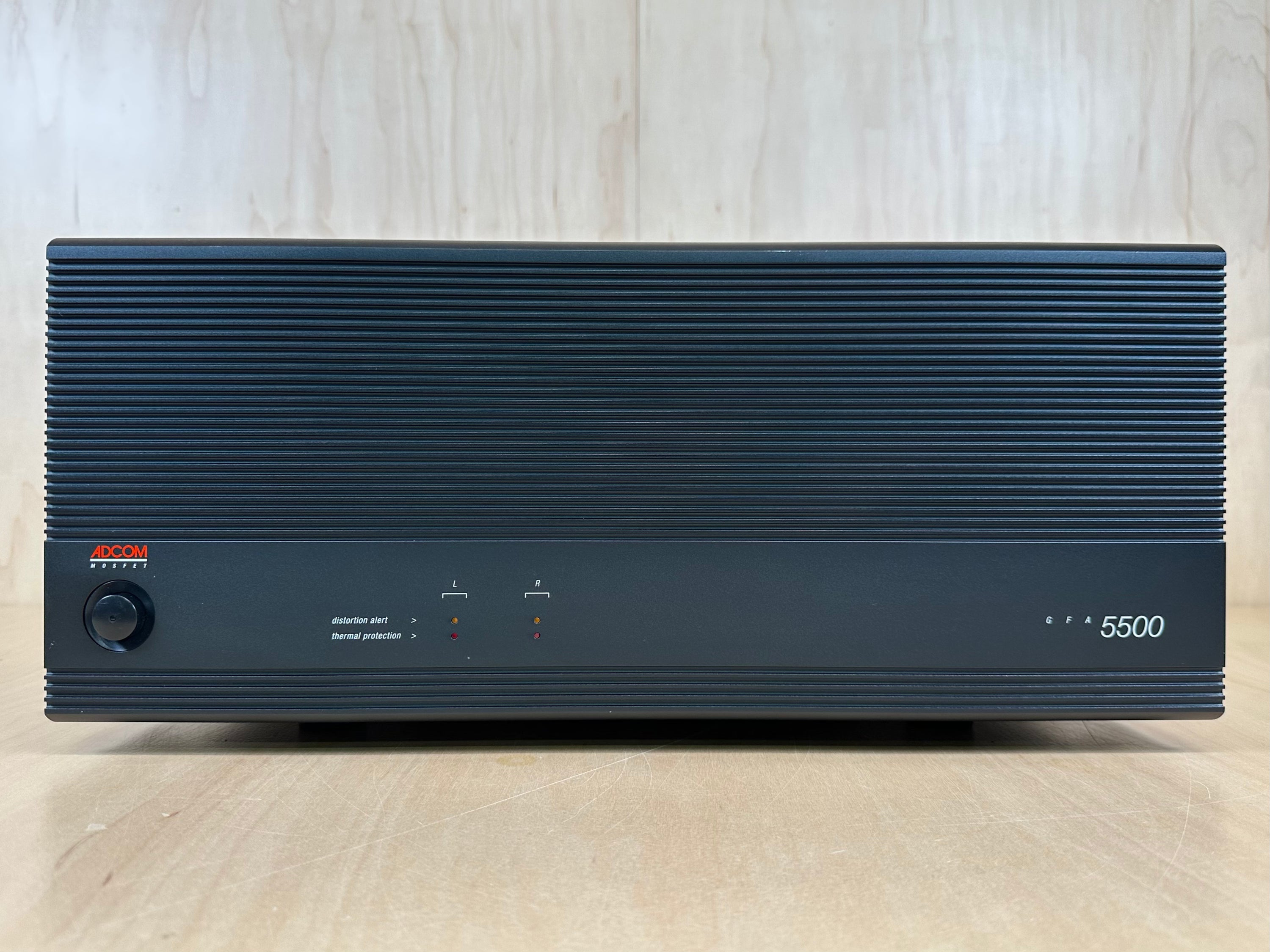 ADCOM GFA 5500 Power Amplifier