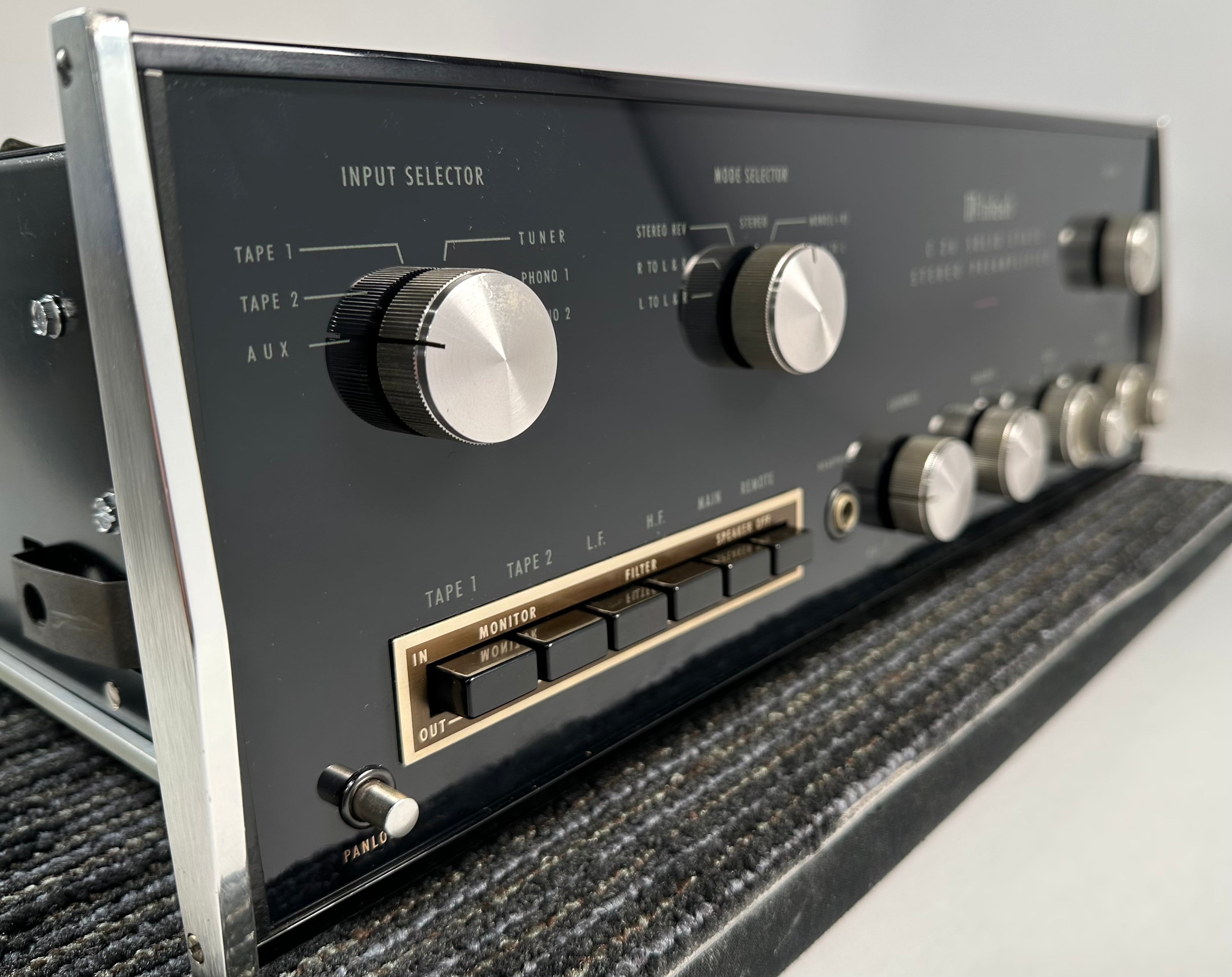 ☆227 ジャンク 楽器 プリアンプ McIntosh C26 SOLID STATE STEREO ☆227 ジャンク 楽器 プリアンプ McIntosh C26 SOLID STATE STEREO