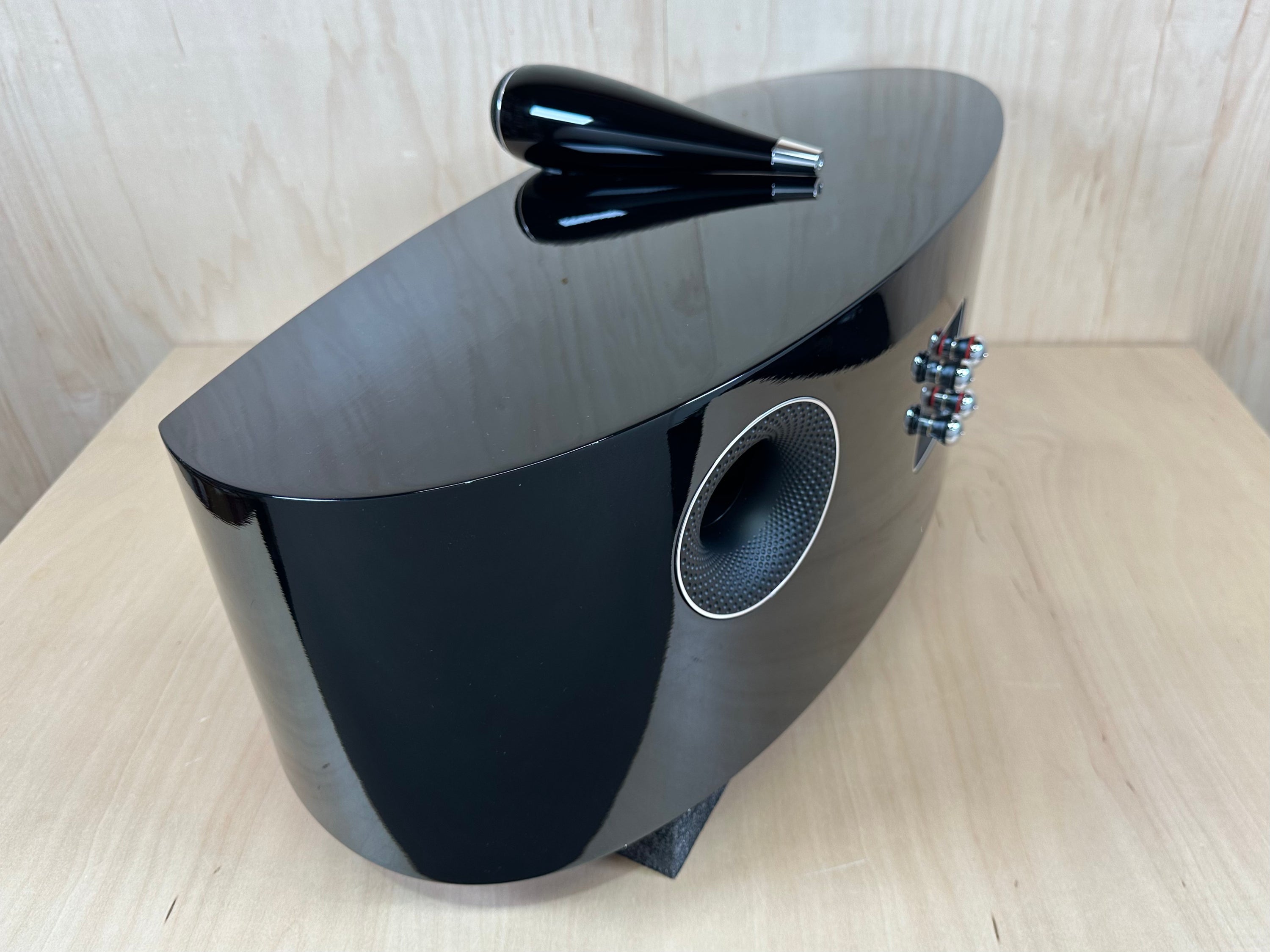 B&W HTM2D3 Diamond Center Channel Speaker Gloss Black