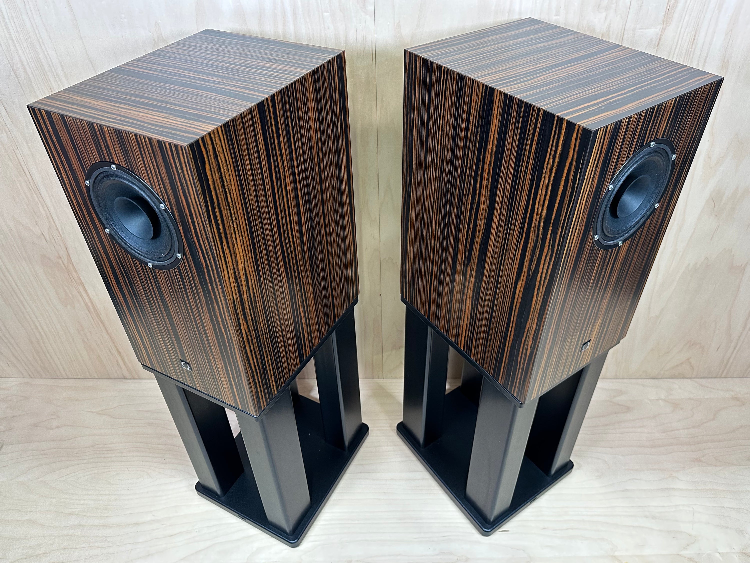 Omega Speaker Systems Super Alnico Monitors WITHOUT stands