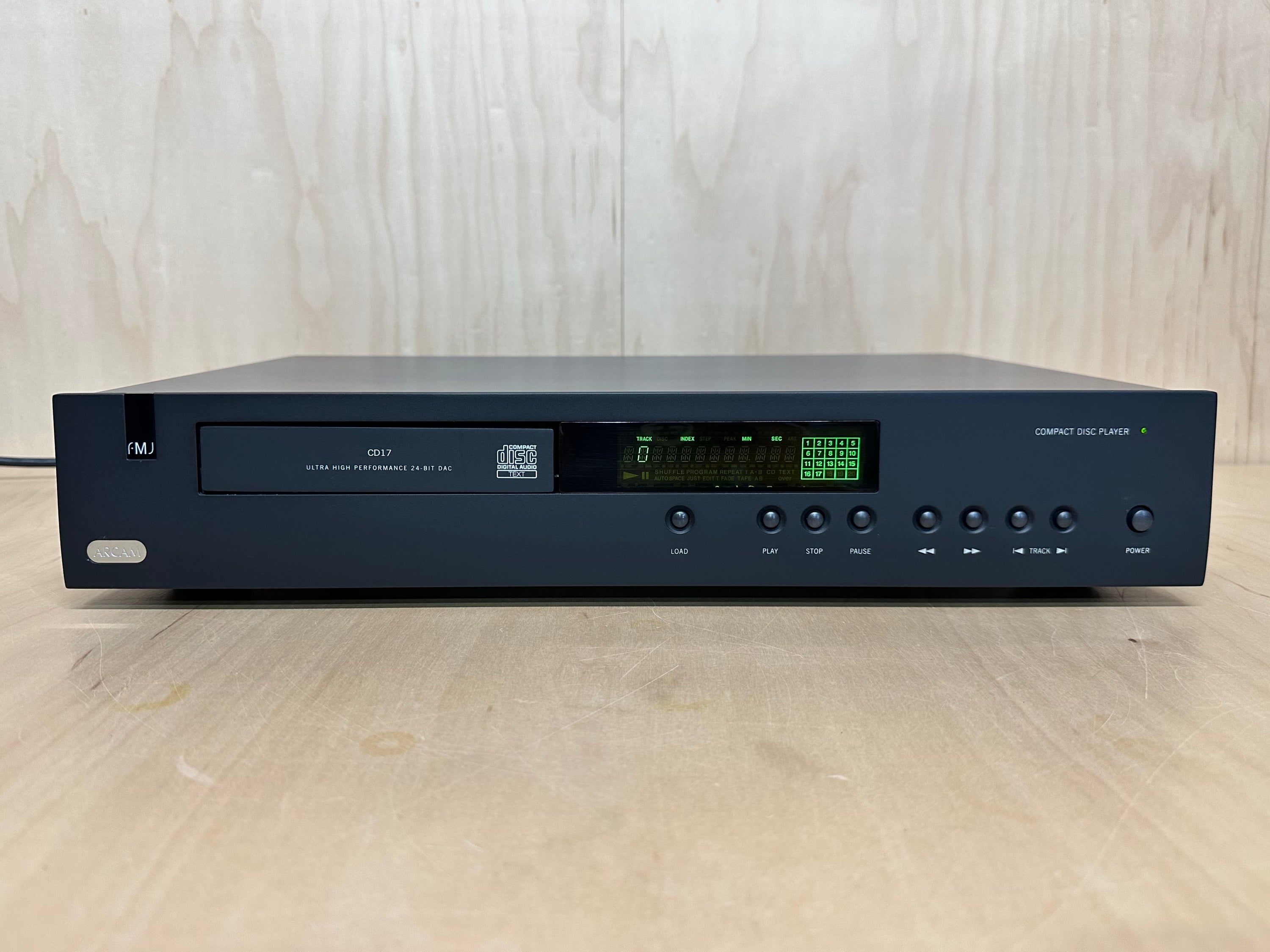 ARCAM FMJ CD17 Compact Disc Player 24 BIT DAC w/Remote