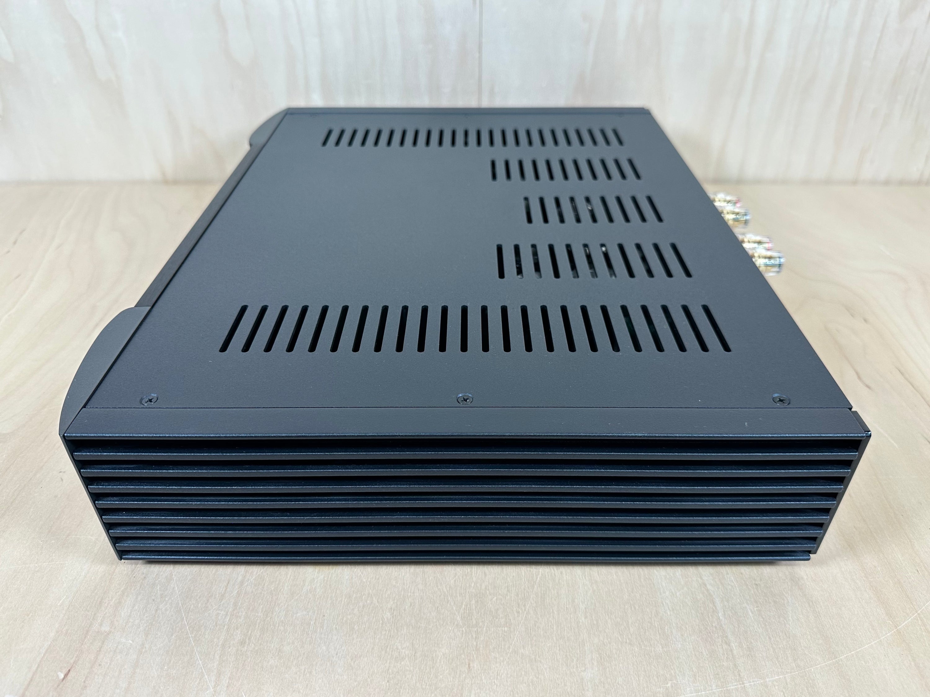 Simaudio Moon 330A Power Amplifier w/Original Box