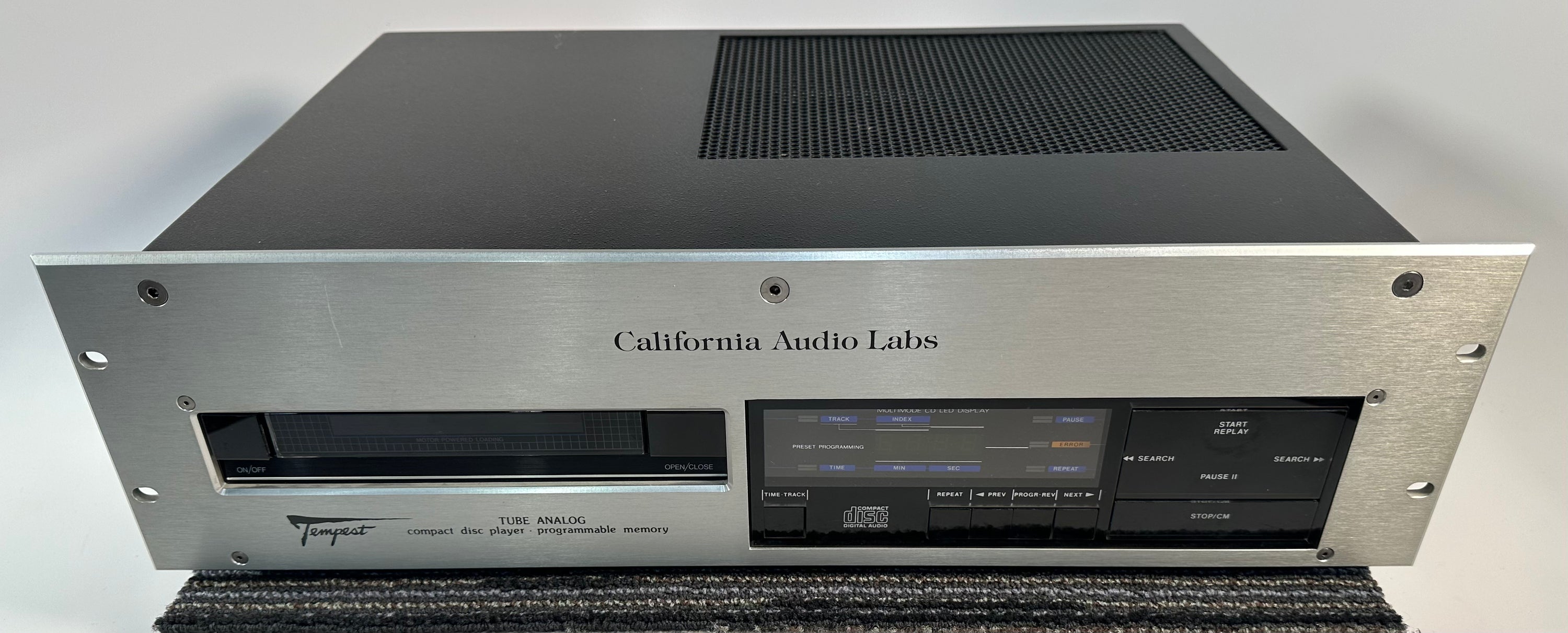 California Audio Labs Tempest Tube CD Player For Parts