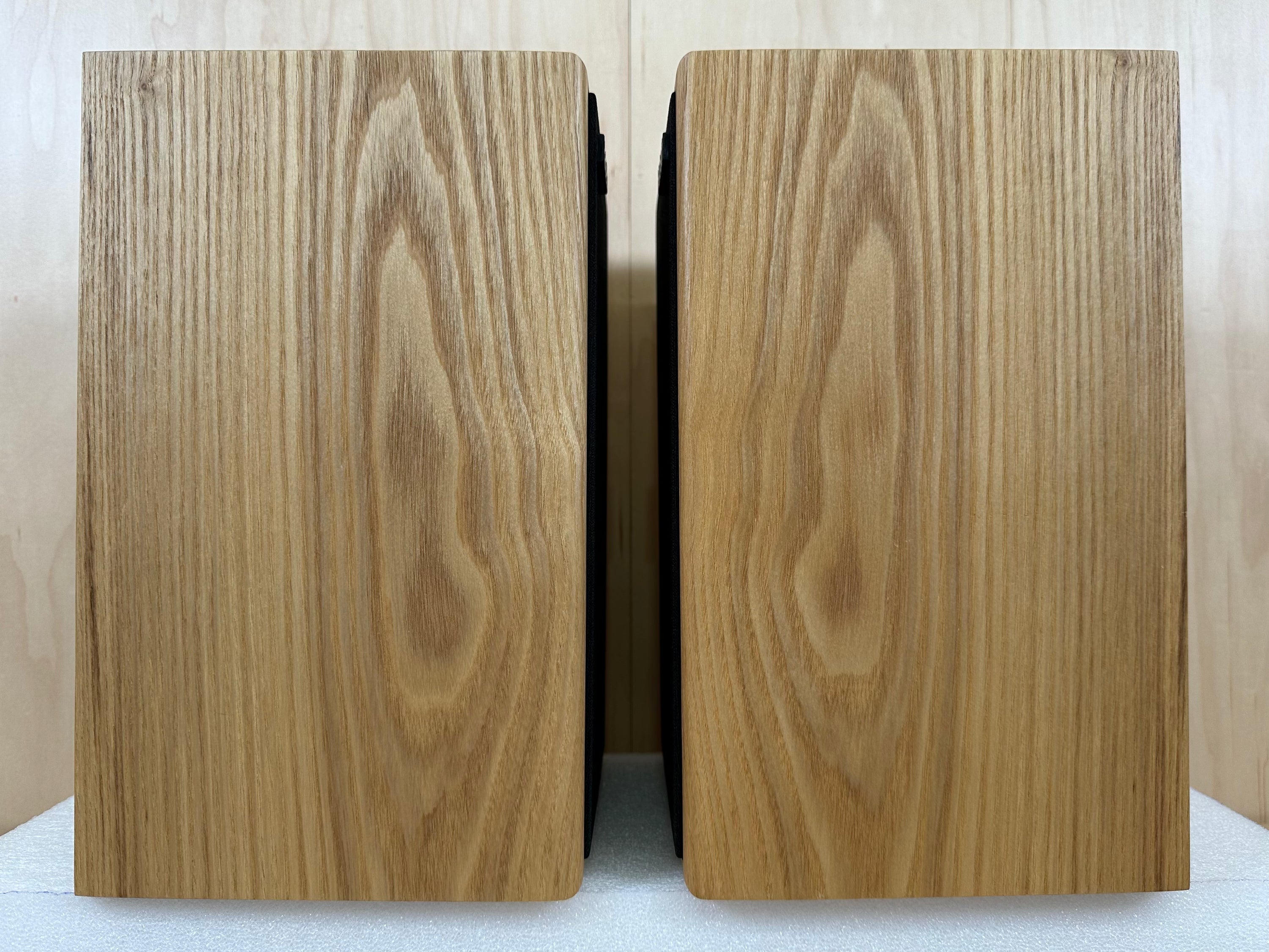 Harbeth P3ESR XD Olive Speakers w/Box