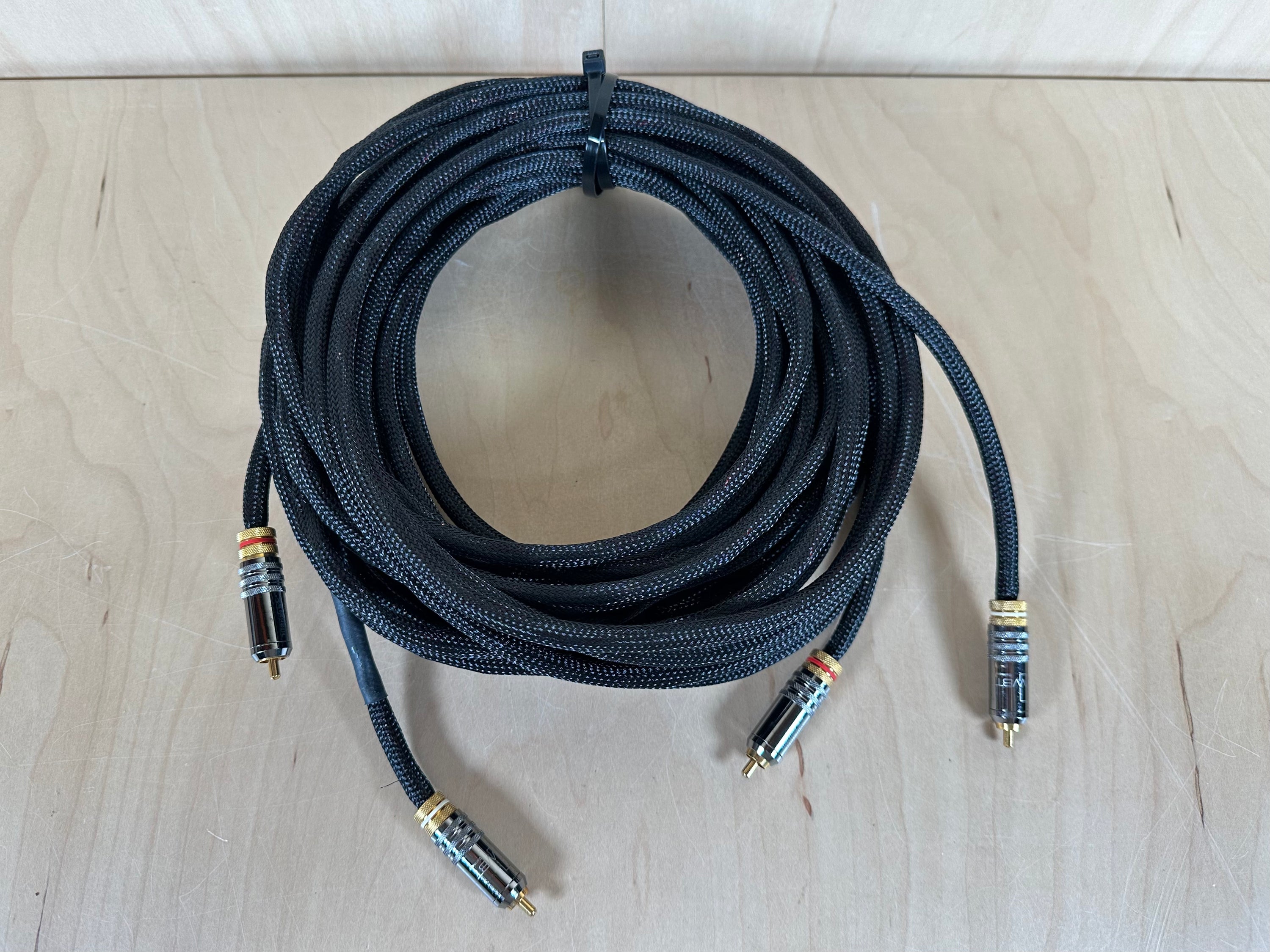 Kimber Kable Hero RCA Interconnects w/WBT-0108 Connectors 8 Meter Pair
