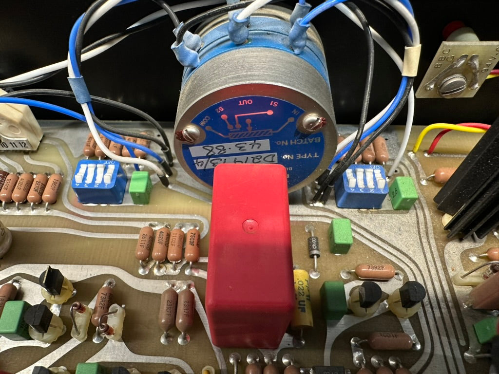 Mark Levinson Dual Monaural Preamplifier No.26 FOR PARTS