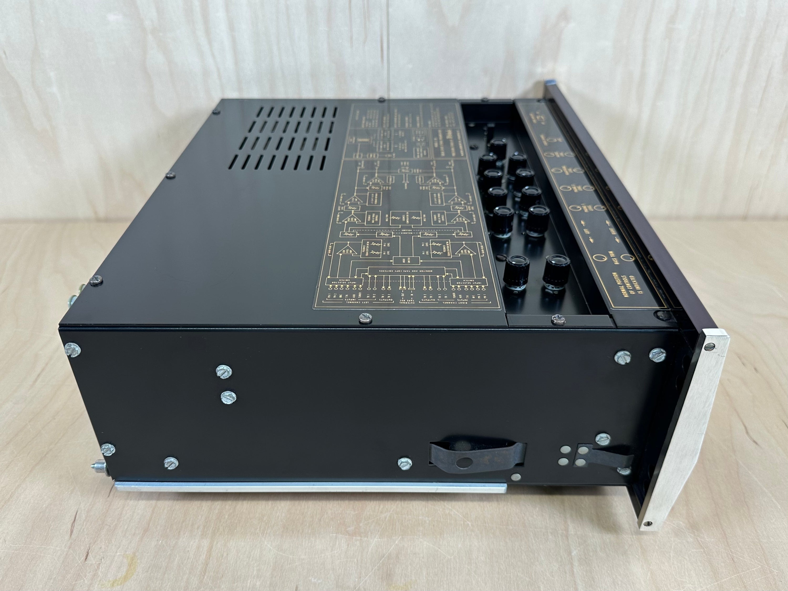 McIntosh C28 Stereophonic Preamplifier
