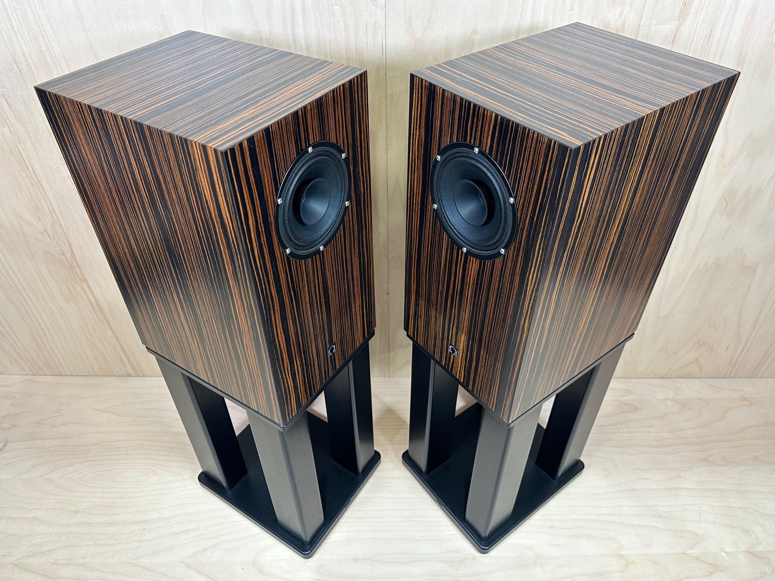 Omega Speaker Systems Super Alnico Monitors WITHOUT stands