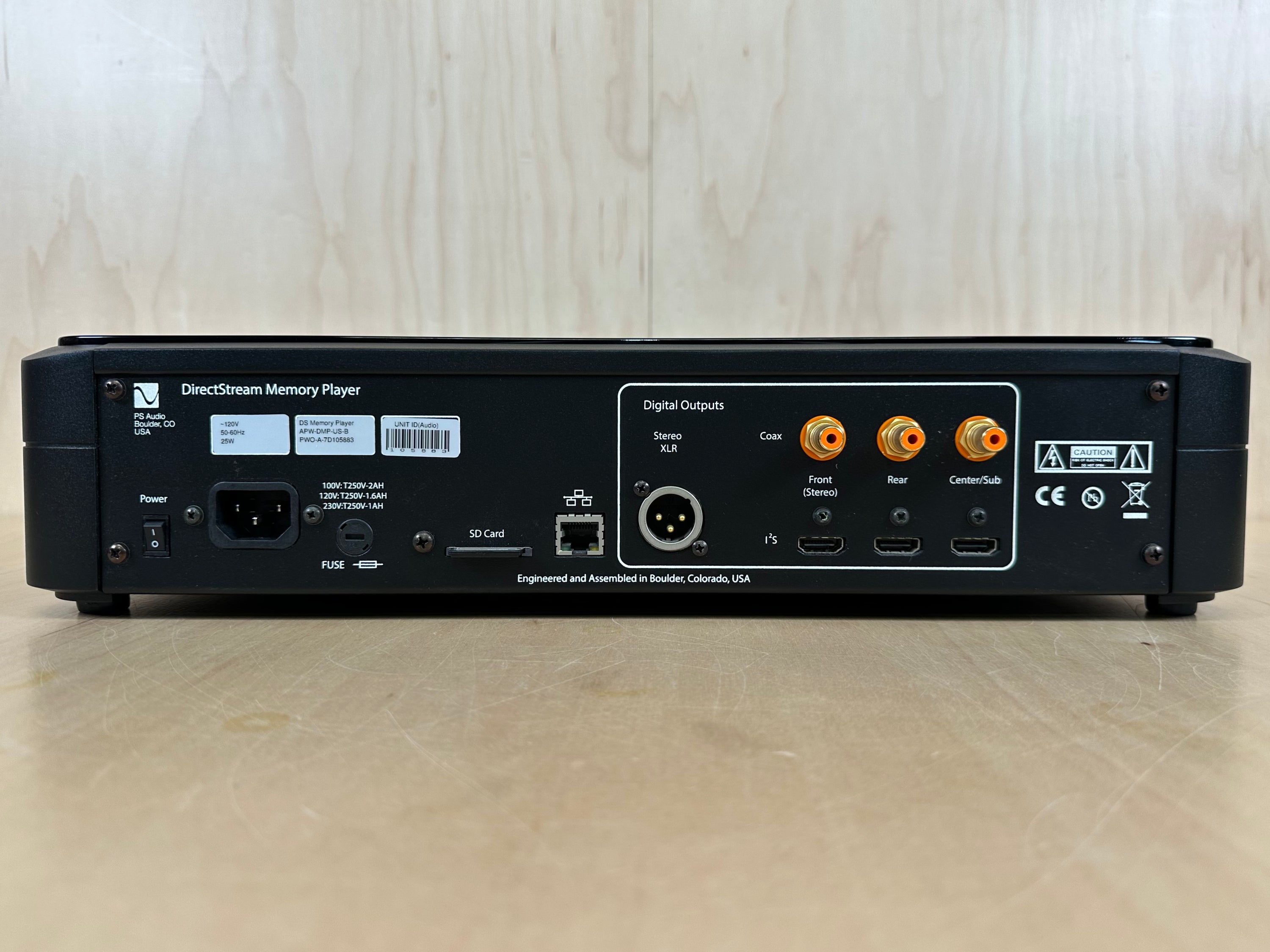 PS Audio DirectStream Memory Player. CD SACD Universal Transport