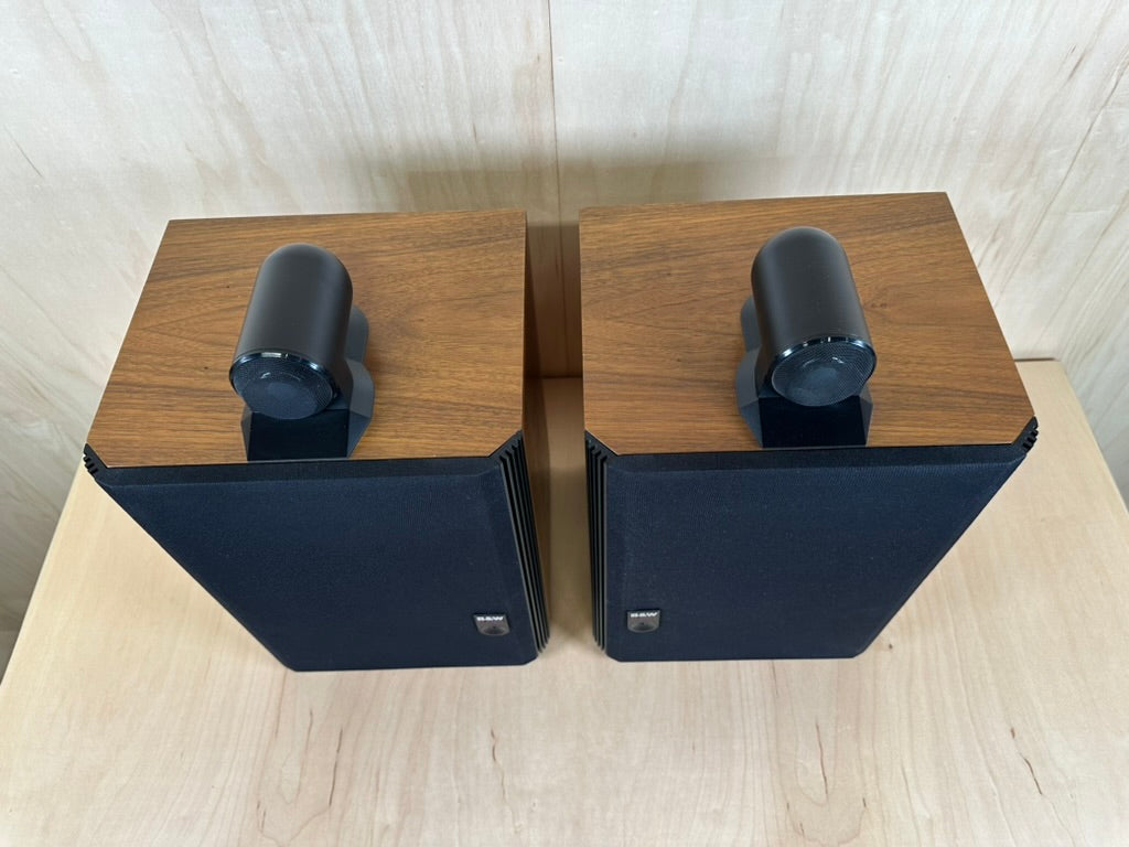 B&W Bowers and Wilkins 805 Matrix Speakers w/consecutive serial numbers