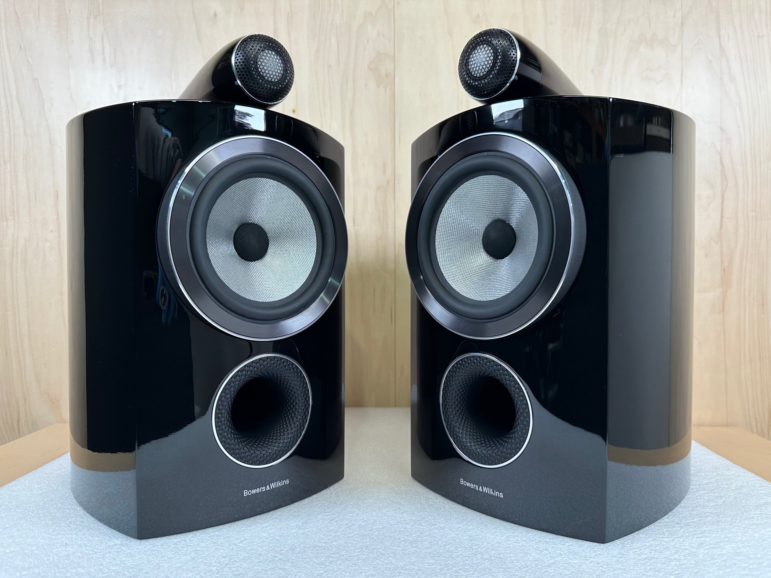 B&W 805 D3 Diamond Speakers Gloss Black w/boxes