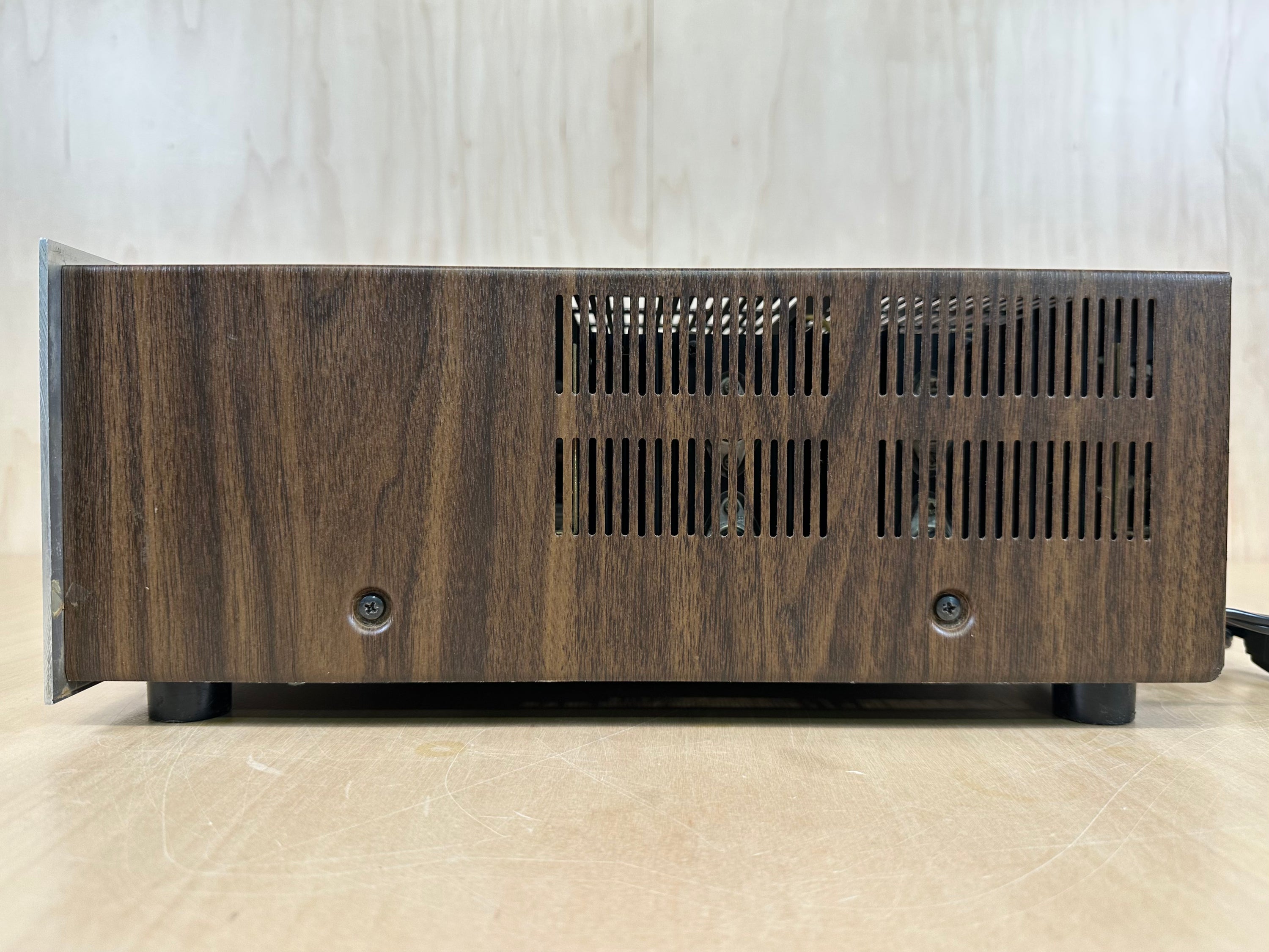 Marantz Model 2215 Receiver