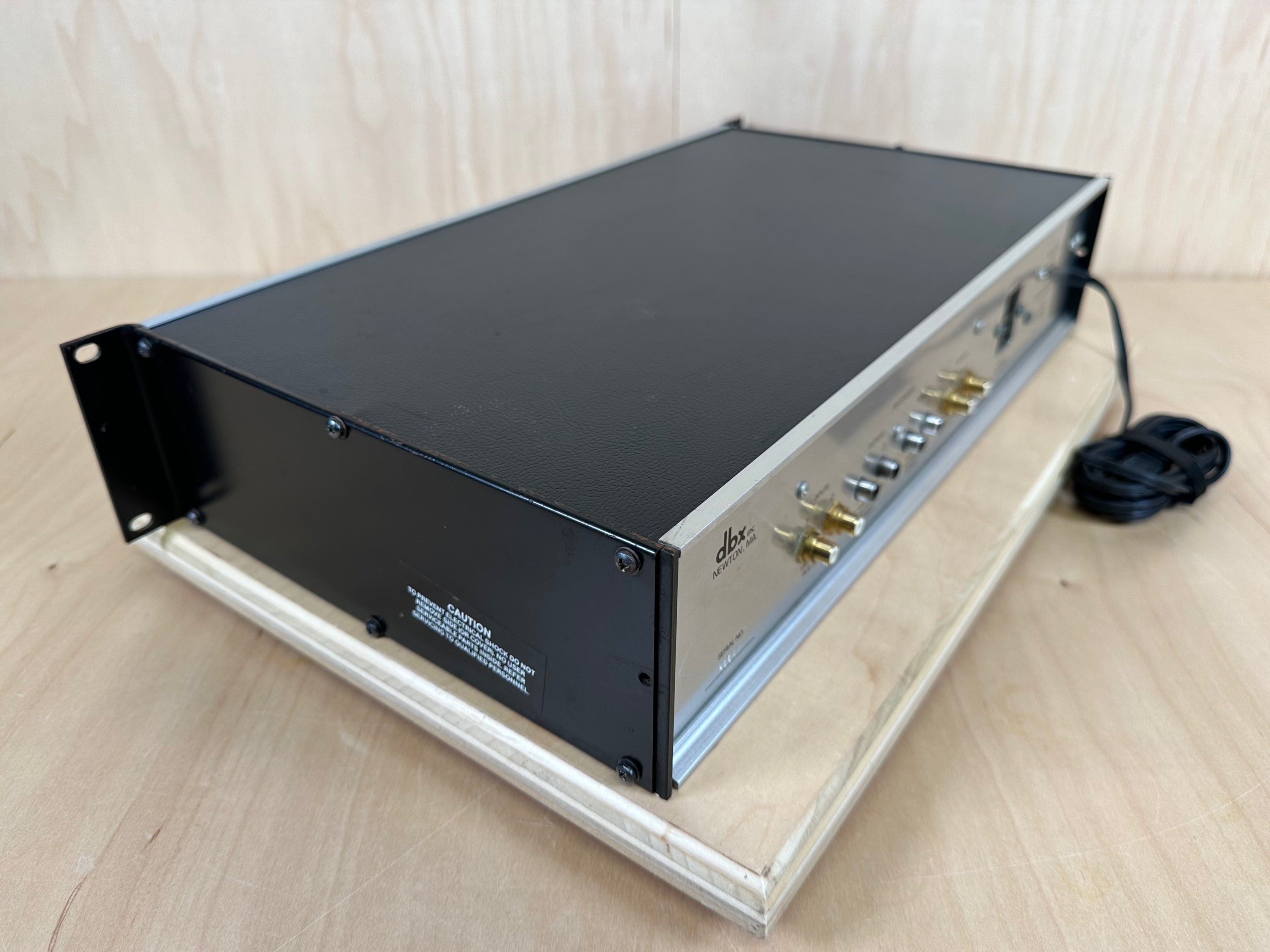dbx 3BX 3 Band Dynamic Range Expander