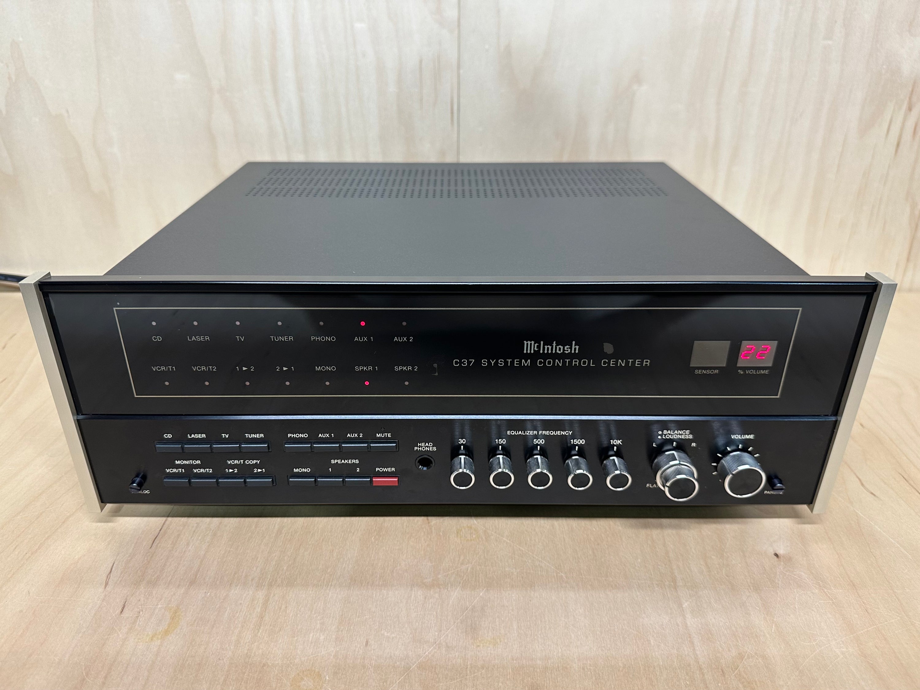 McIntosh C37 System Control Center Preamp