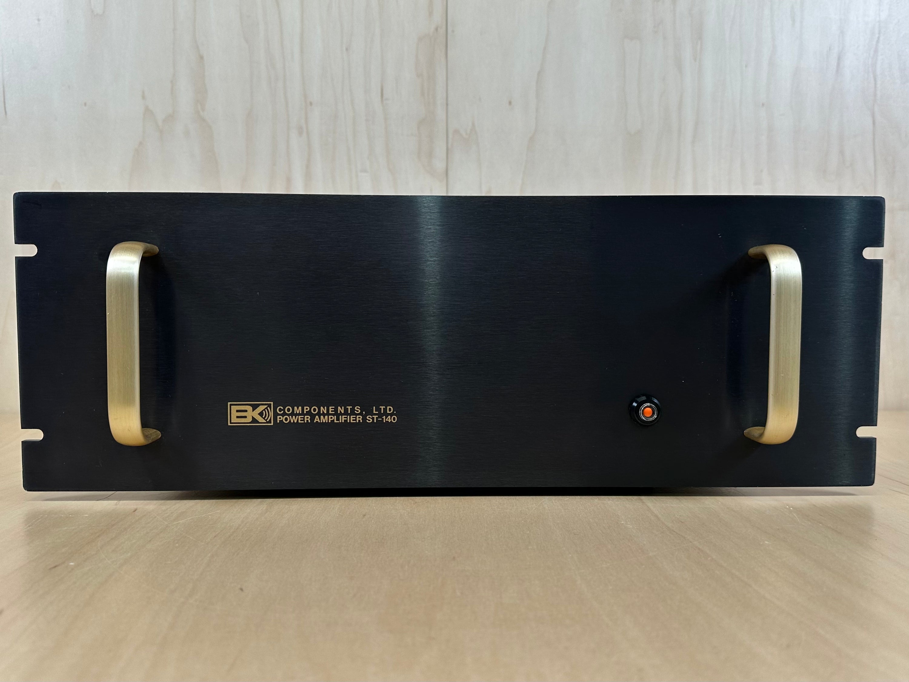 B&K Components ST-140 Stereo Power Amplifier