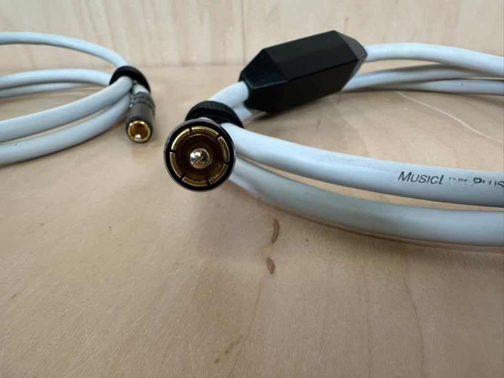 Transparent MusicLink Plus RCA Interconnects 1.5 meters