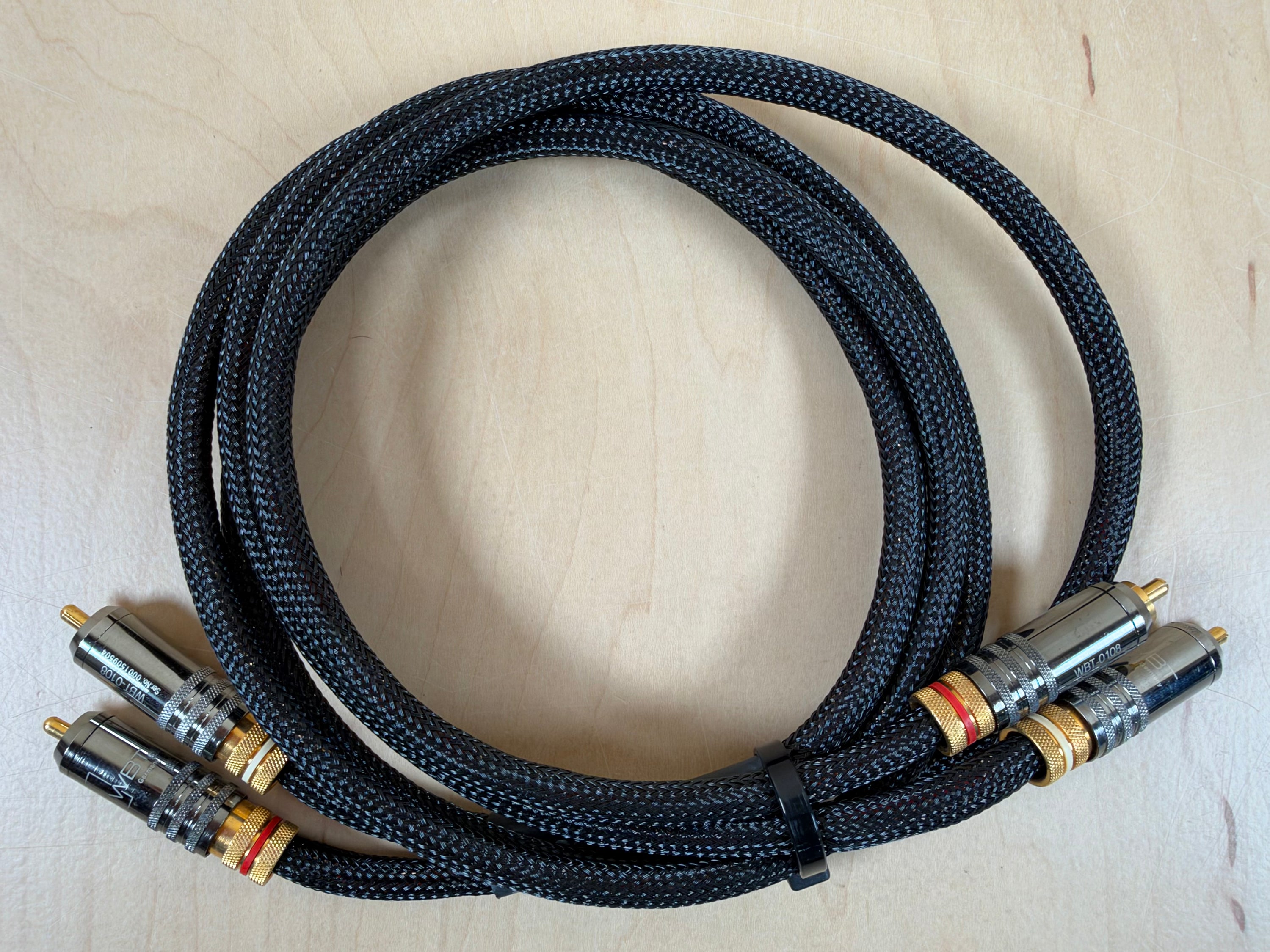 Kimber Kable Hero RCA Interconnects w/WBT-0108 Connectors 1 Meter Pair