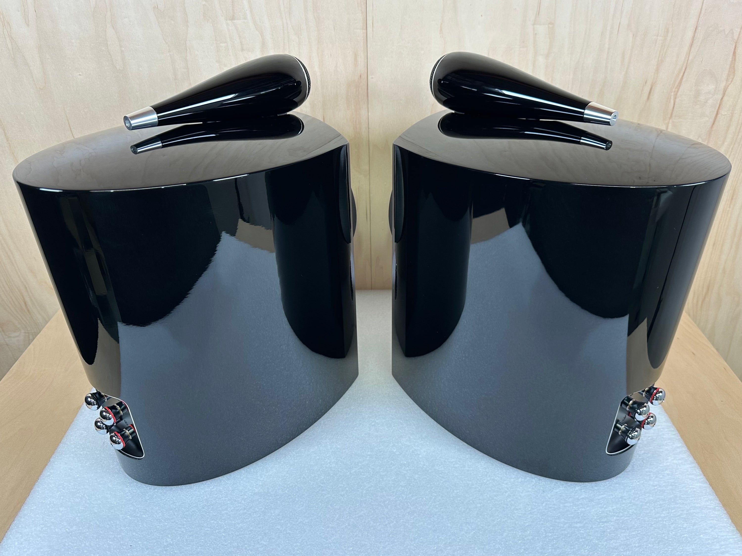 B&W 805 D3 Diamond Speakers Gloss Black w/boxes