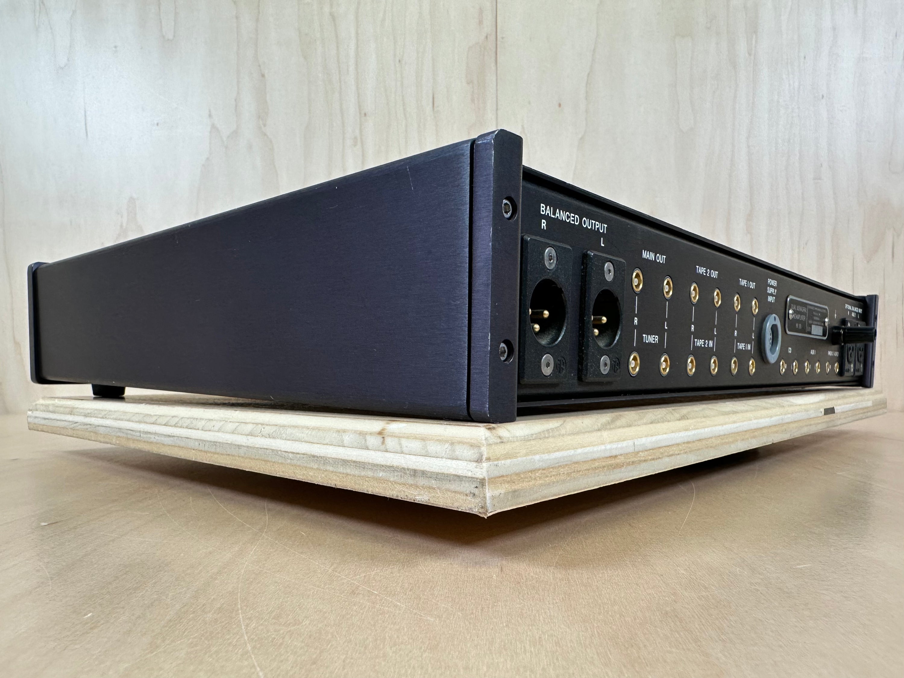 Mark Levinson Dual Monaural Preamplifier No.26 FOR PARTS