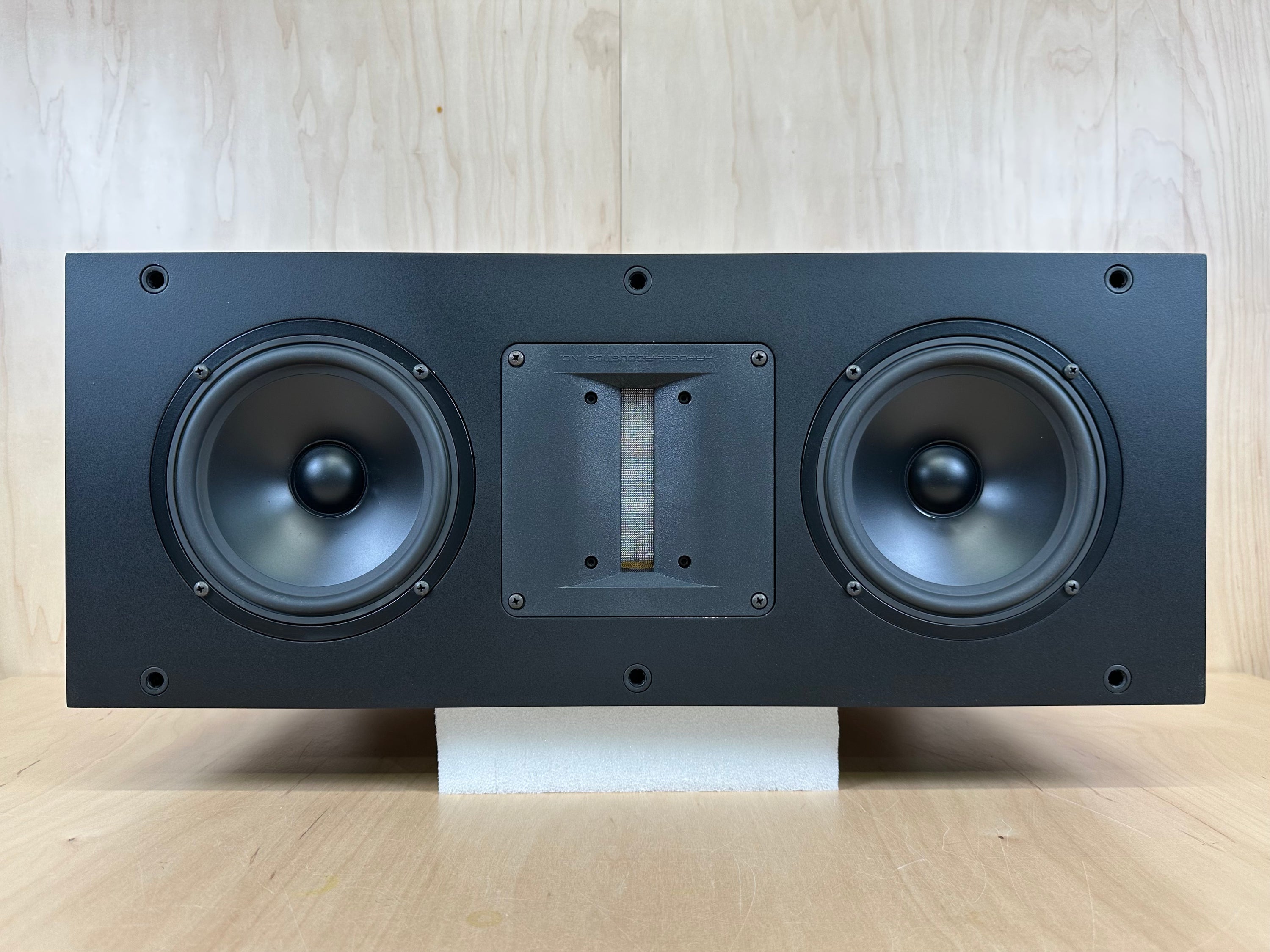 Apogee Acoustics Perseus Speaker