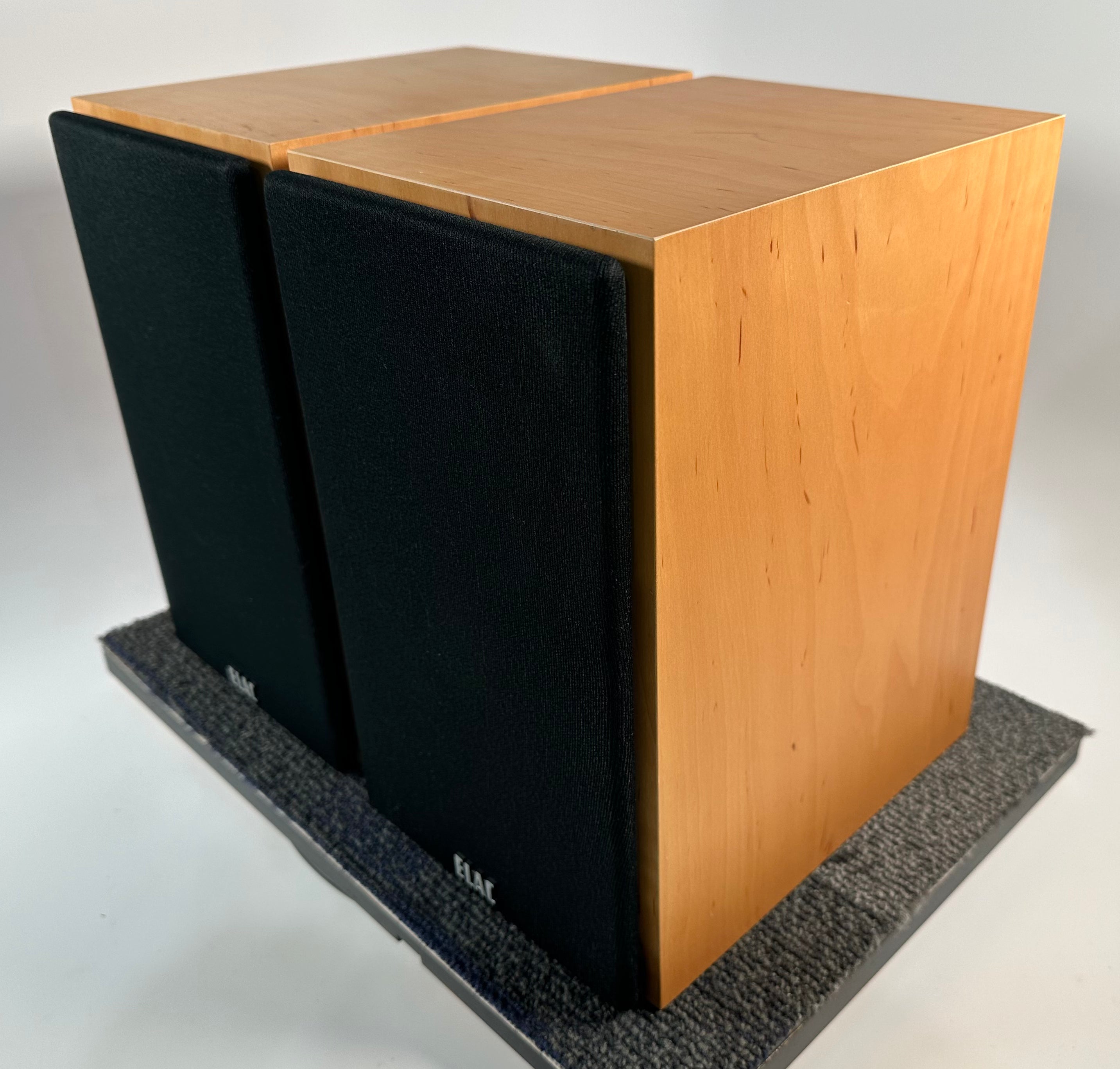 Elac 201 Bookshelf Speakers Alder Veneer Made in Germany