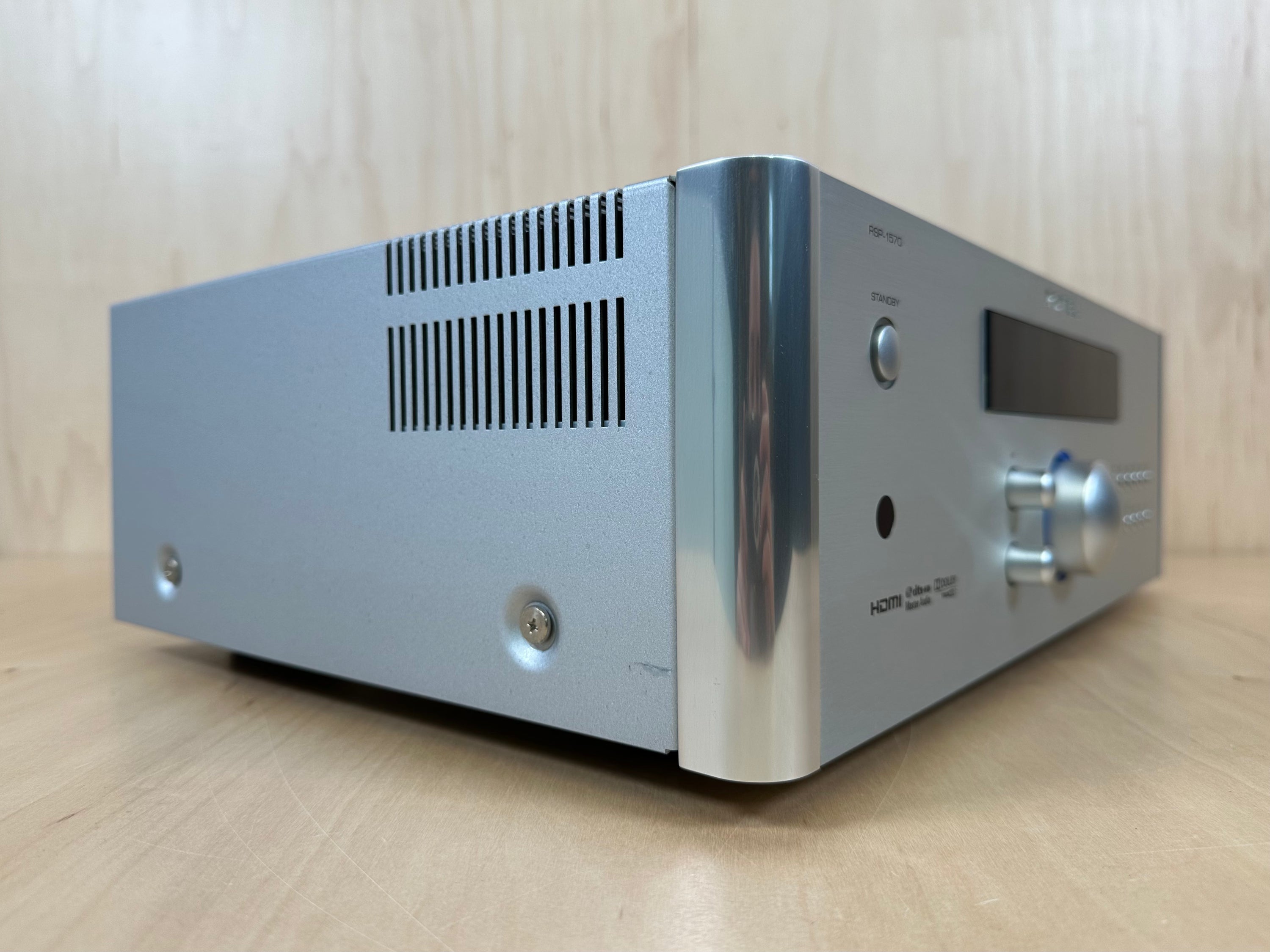 Rotel RSP-1570 Preamplifier Surround Sound Processor w/Remote and Box