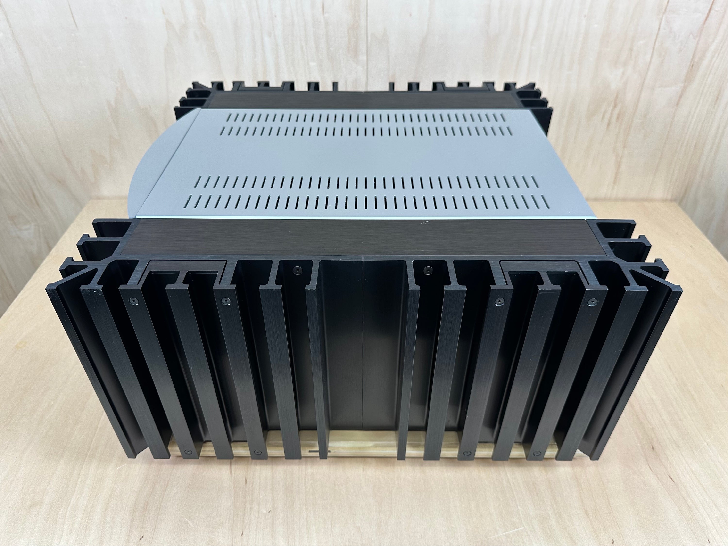 Mark Levinson 331 Dual Monaural Amplifier Recapped and Serviced