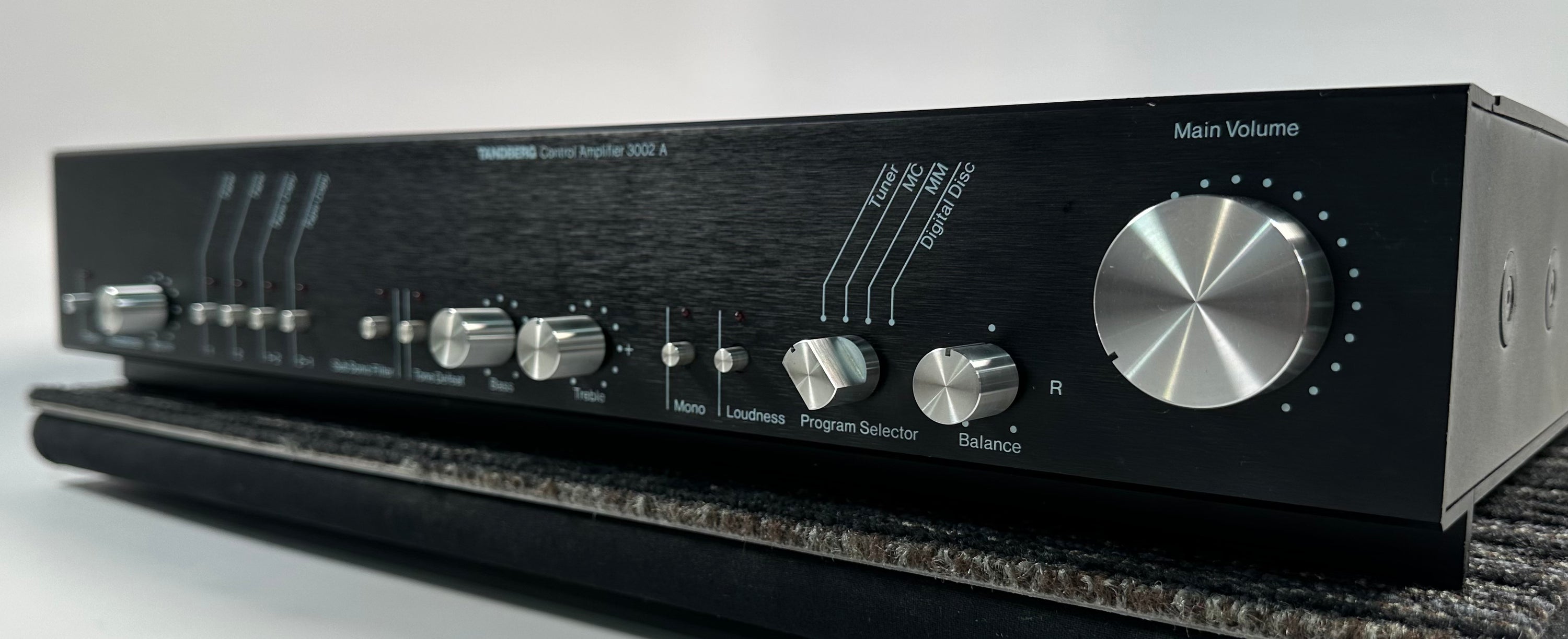 Tandberg 3002A Control Preamplifier