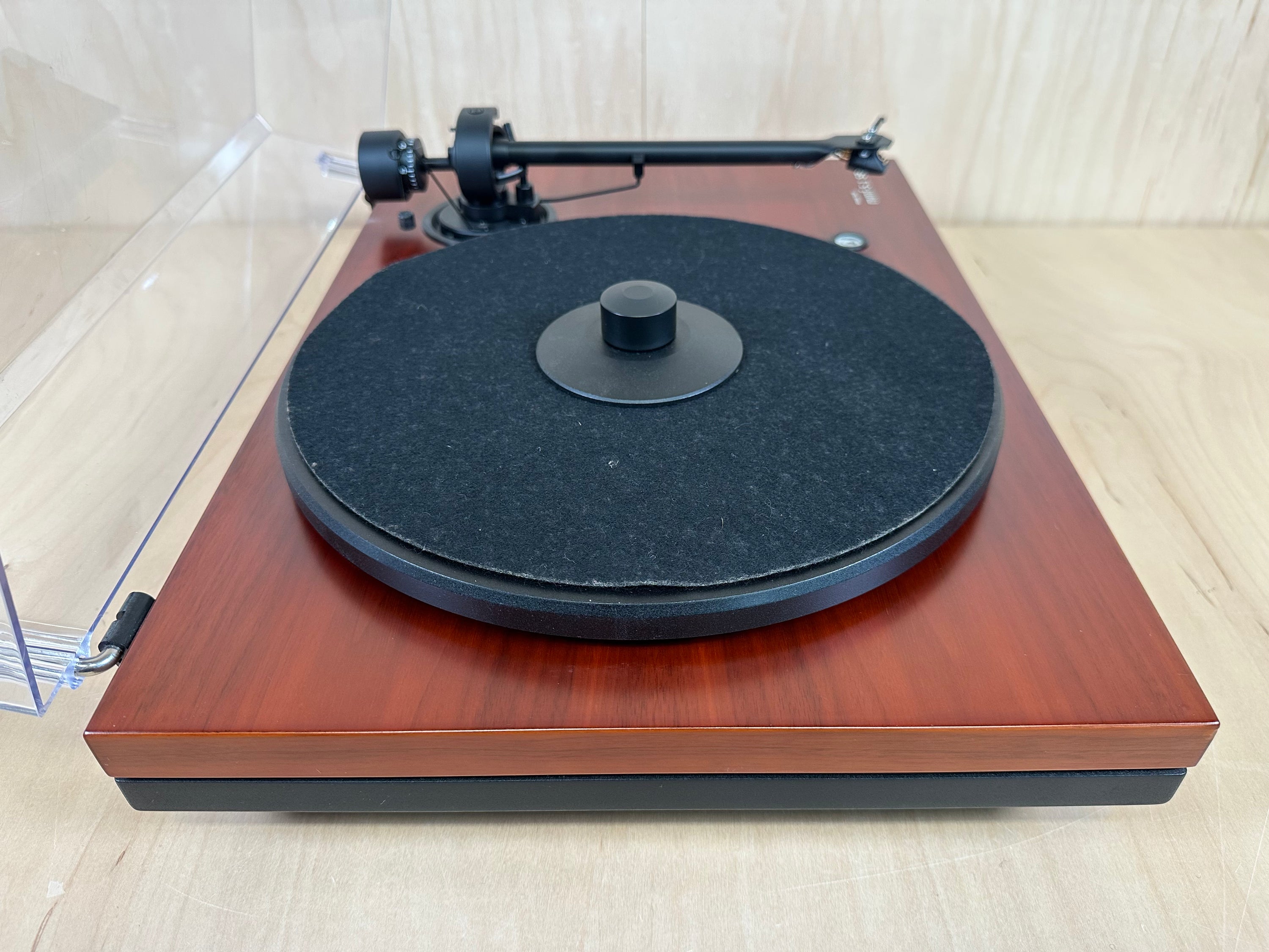 Music Hall mmf-5.1 SE Turntable w/Goldring 1022GX Cartridge