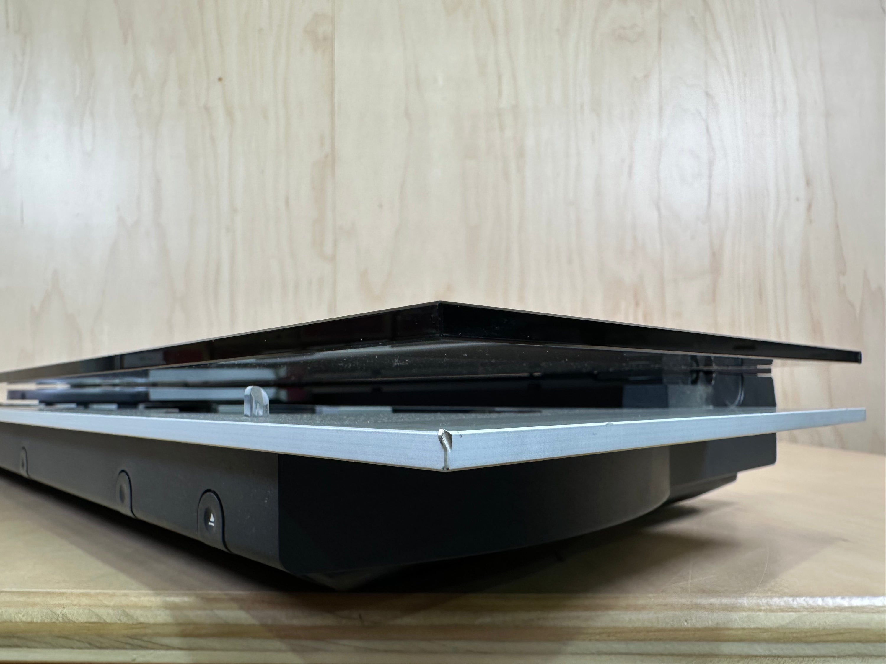 Bang & Olufsen BeoSound 9000 (CD 9000) Type 2563 MK II Version