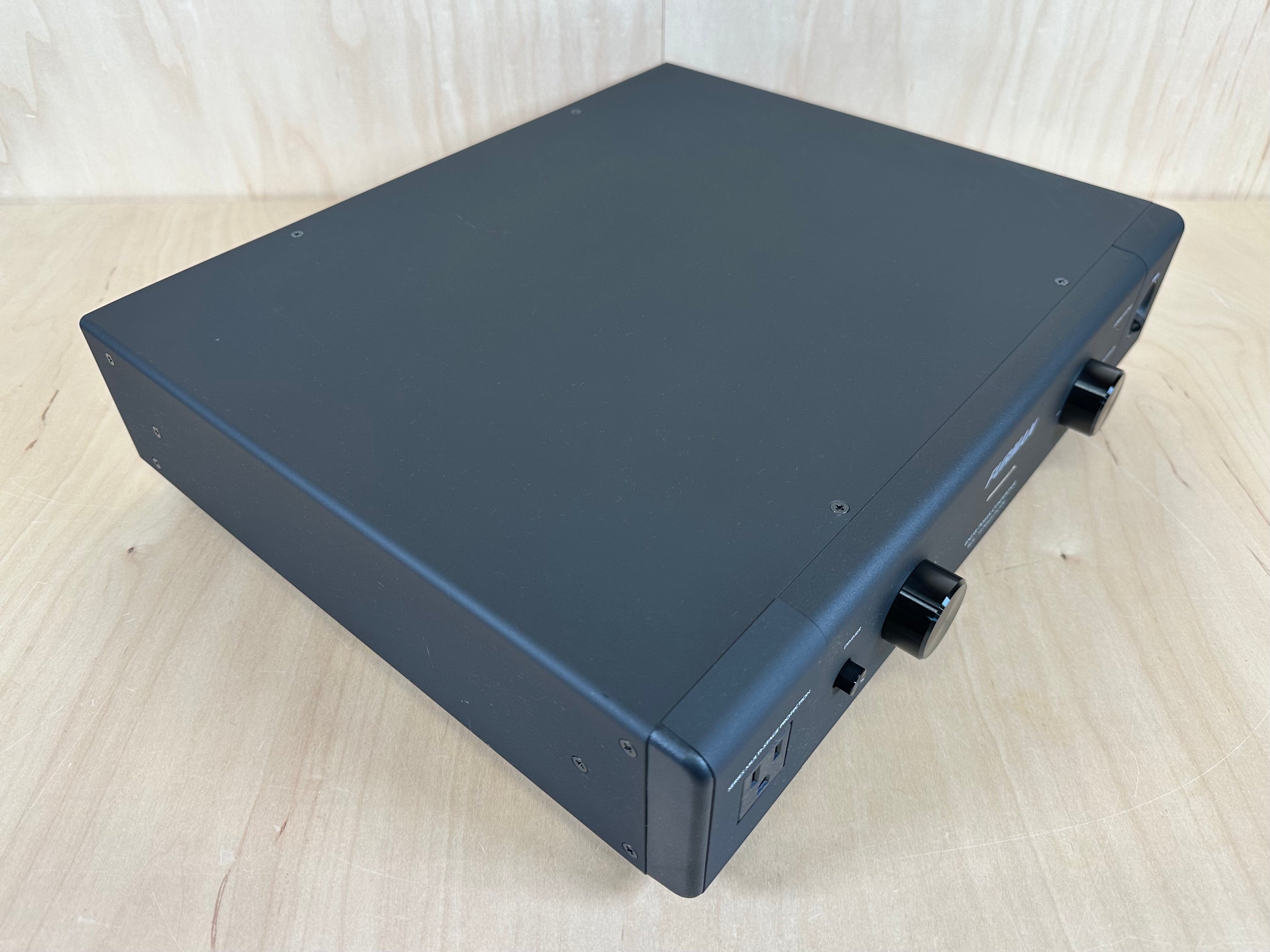 Furman Elite-15 PF i Linear Filtering AC Power Conditioner Orig Box