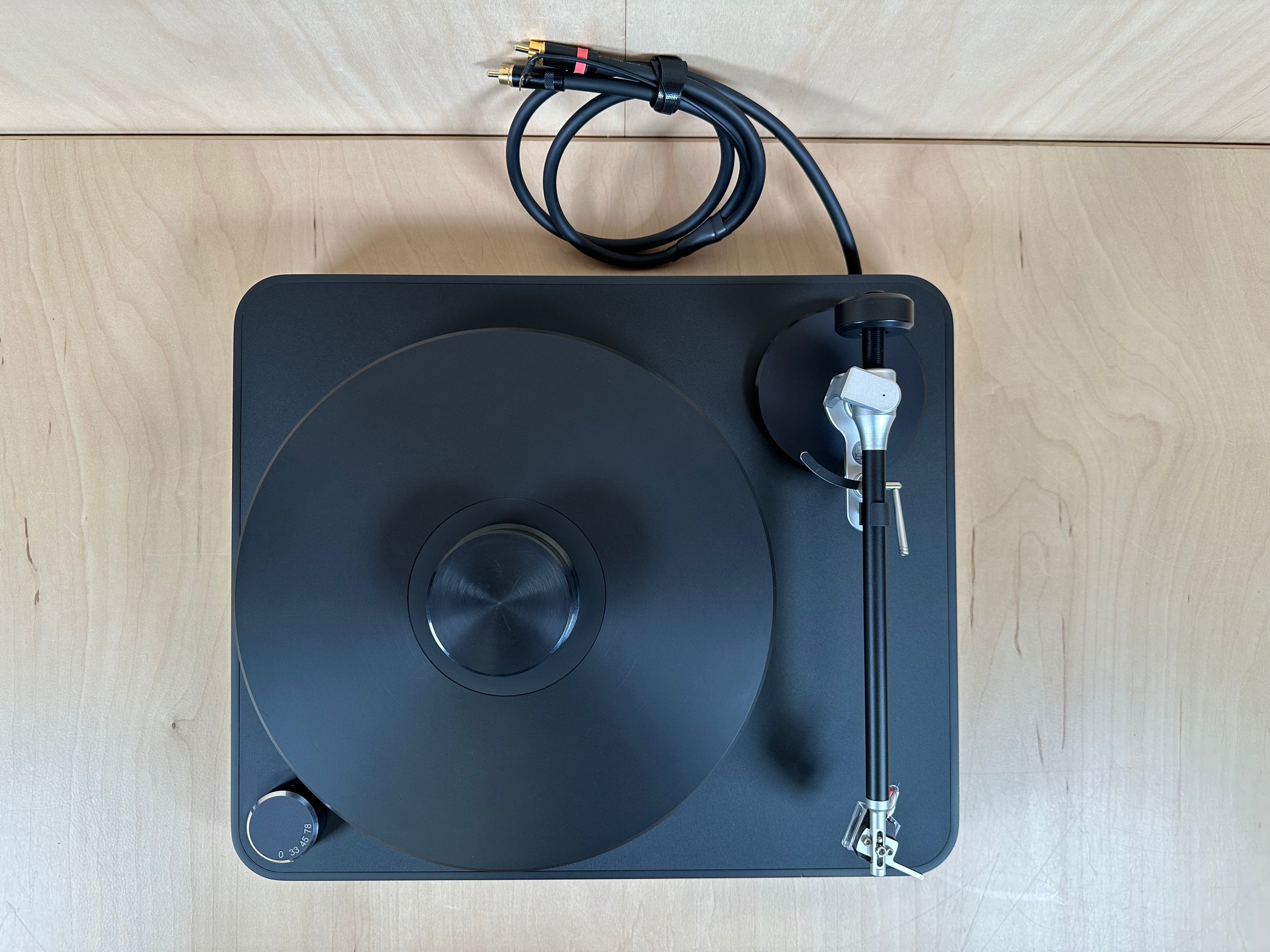 Clearaudio Concept Black Turntable w/Performer V2 Cartridge & MCRU Linear Power Supply and Dust Cover