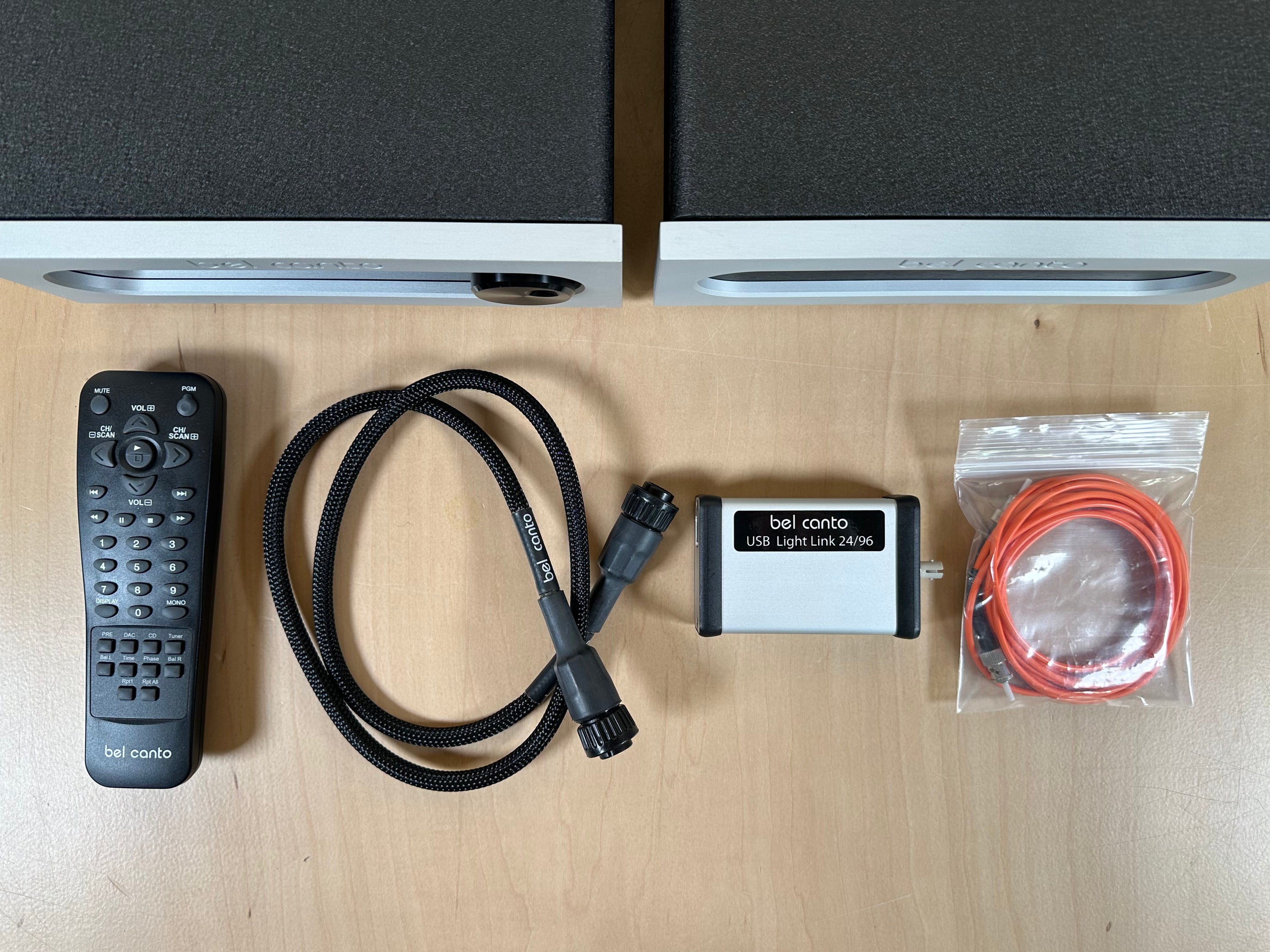 Bel Canto DAC 3.5VB, Remote, VBS1, USB Light Link, ST Fiber Cable w/Original Boxes