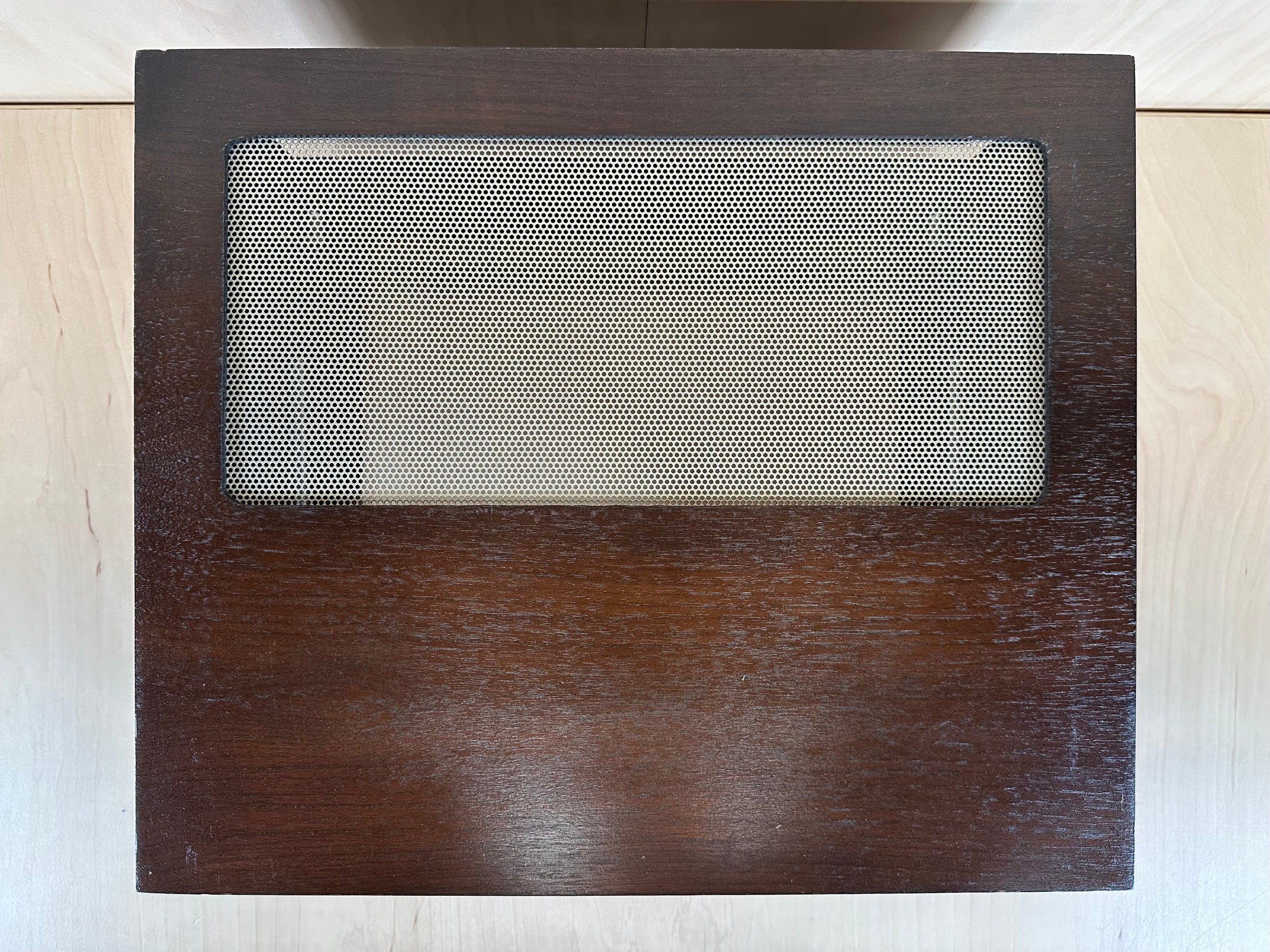 Mcintosh L52 Cabinet w/Panlocs Originally used with a  C28