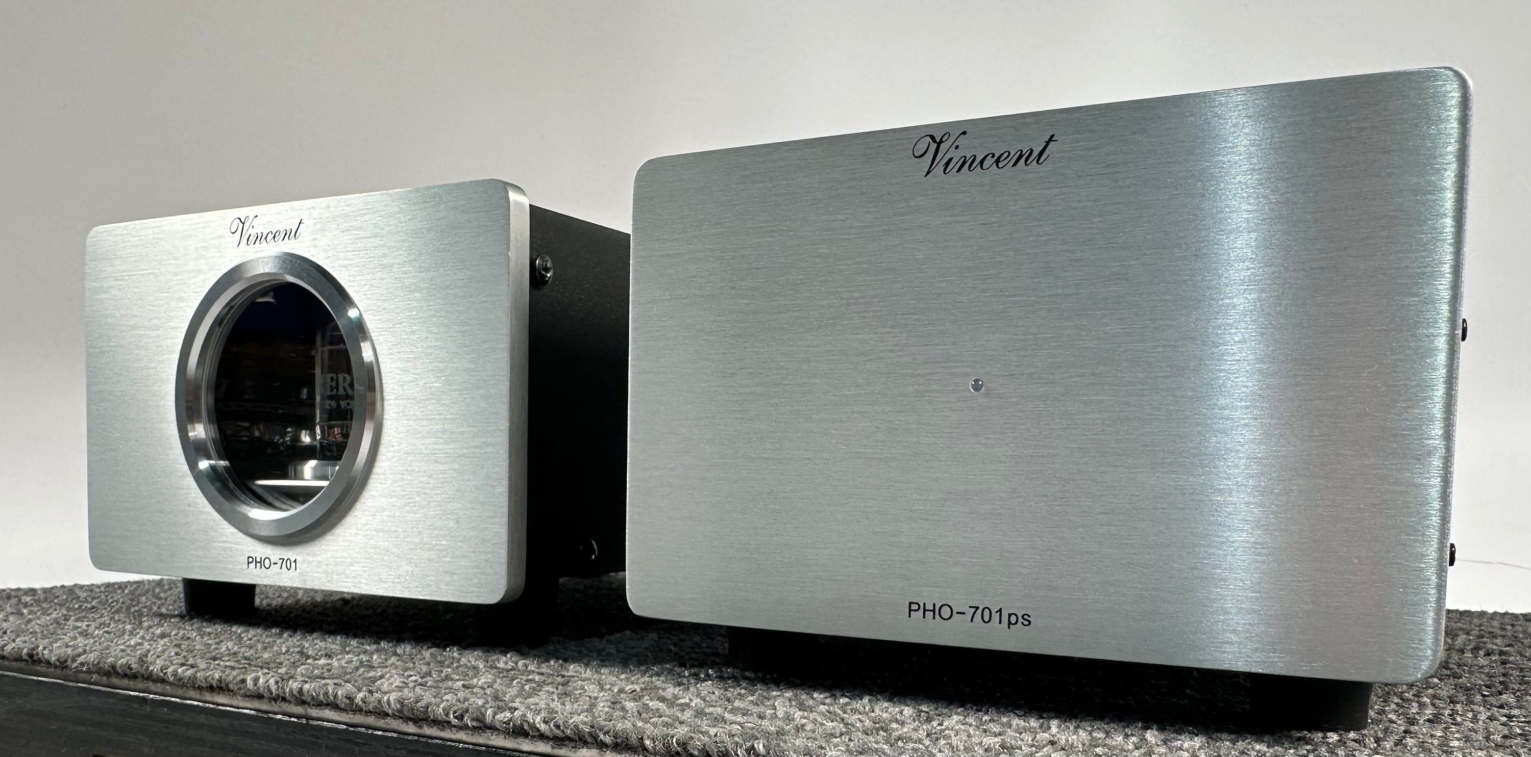 Vincent PHO-701 & PHO-701PS Phono Preamp