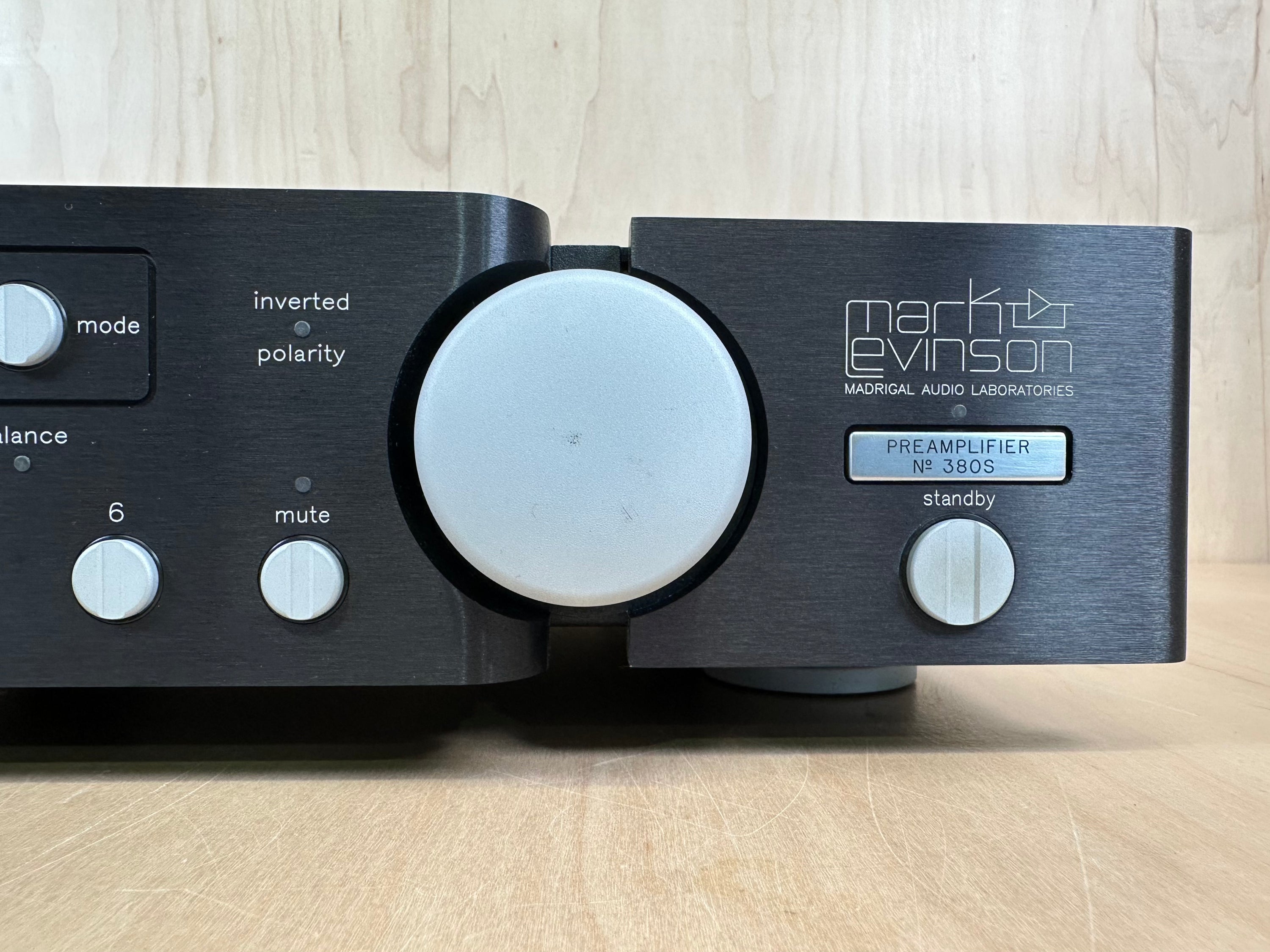Mark Levinson 380S Preamplifier w/Remote