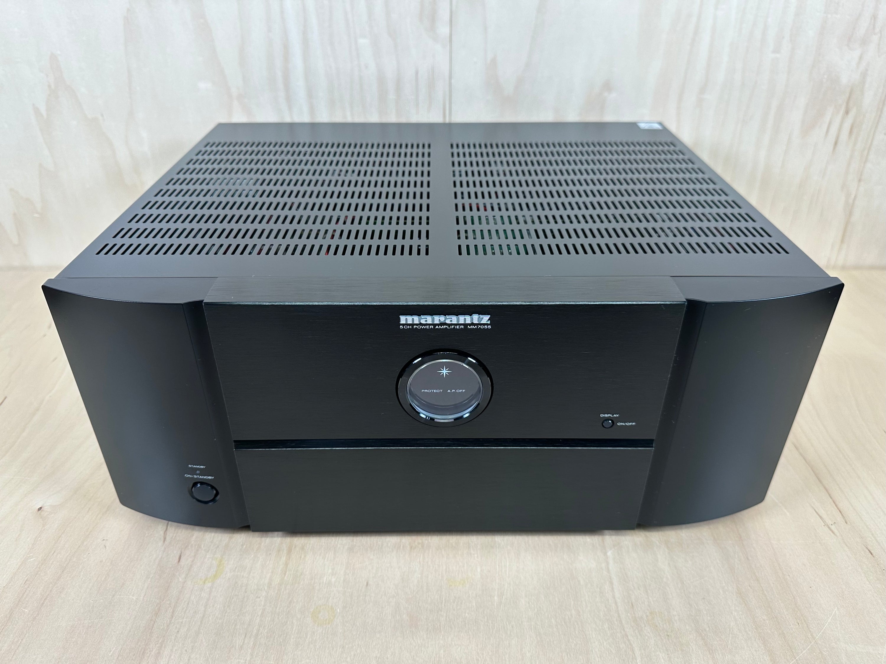 Marantz MM7055 Five Channel Power Amplifier