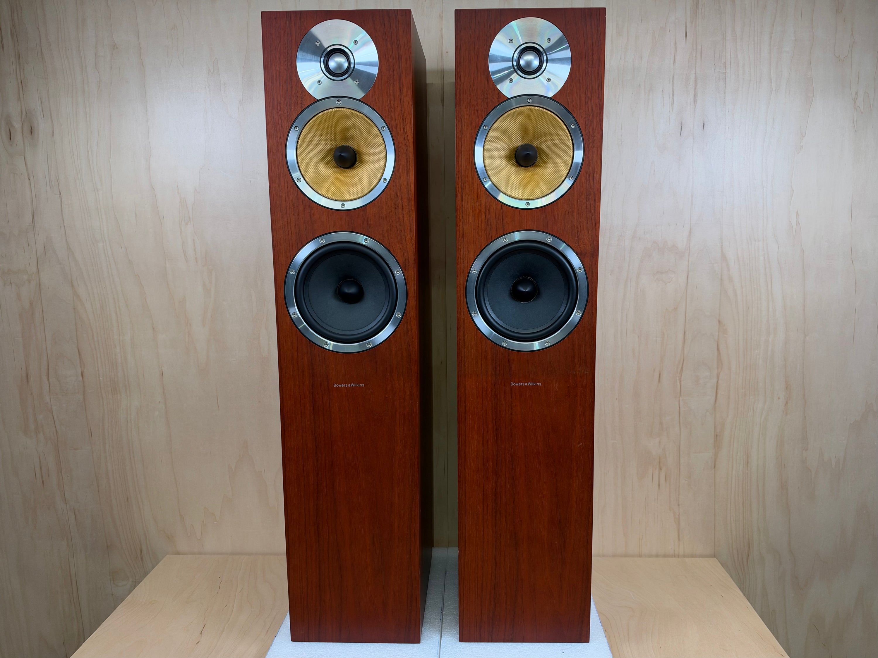 Bowers & Wilkins CM7 Speakers