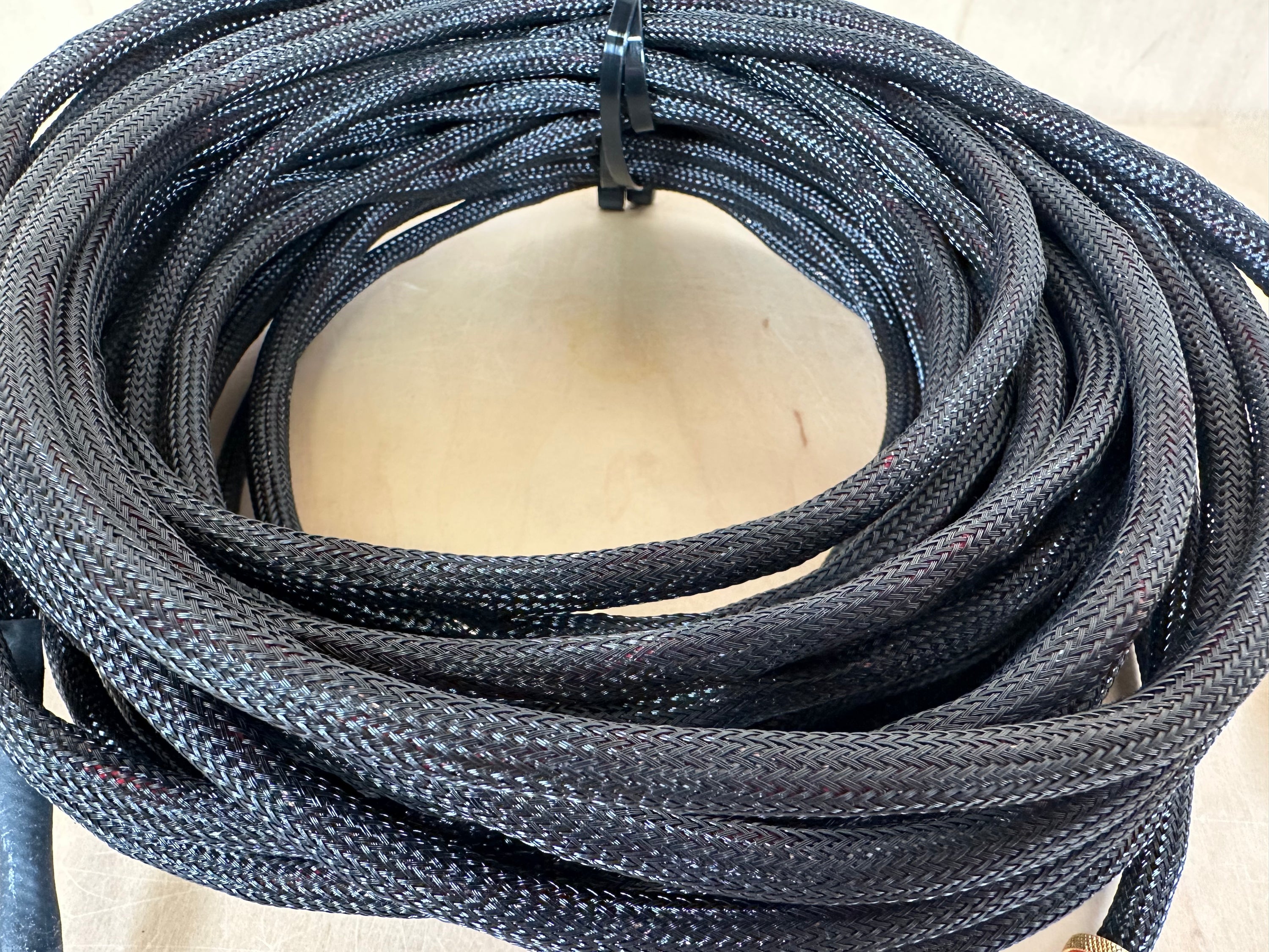 Kimber Kable Hero RCA Interconnects w/WBT-0108 Connectors 8 Meter Pair