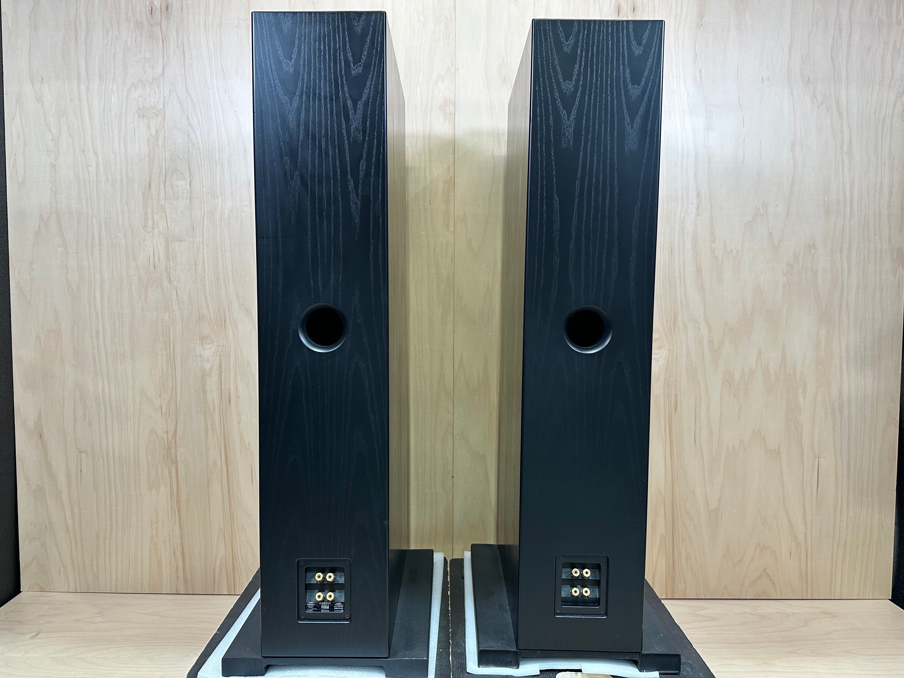 Aerial Acoustics Model 8 Speakers
