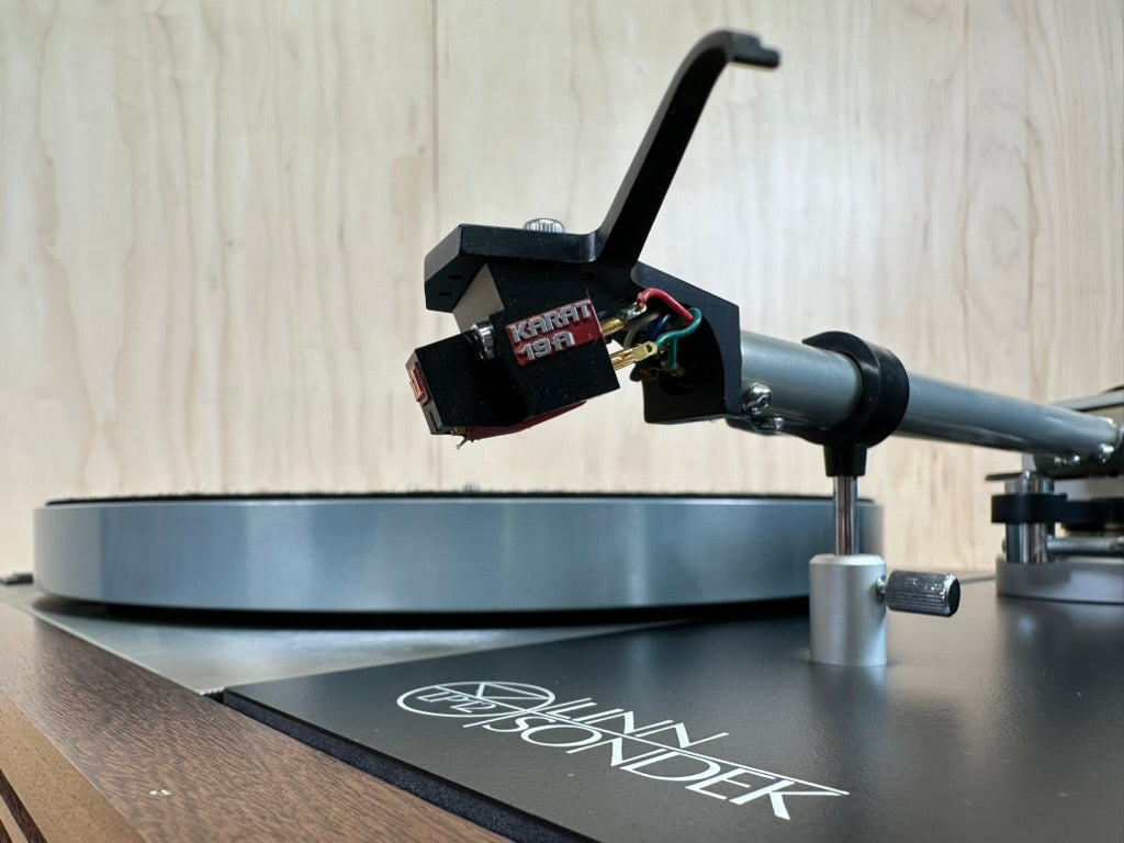 LP12 Linn Sondek Turntable w/Dynavector Karat 19A MKII