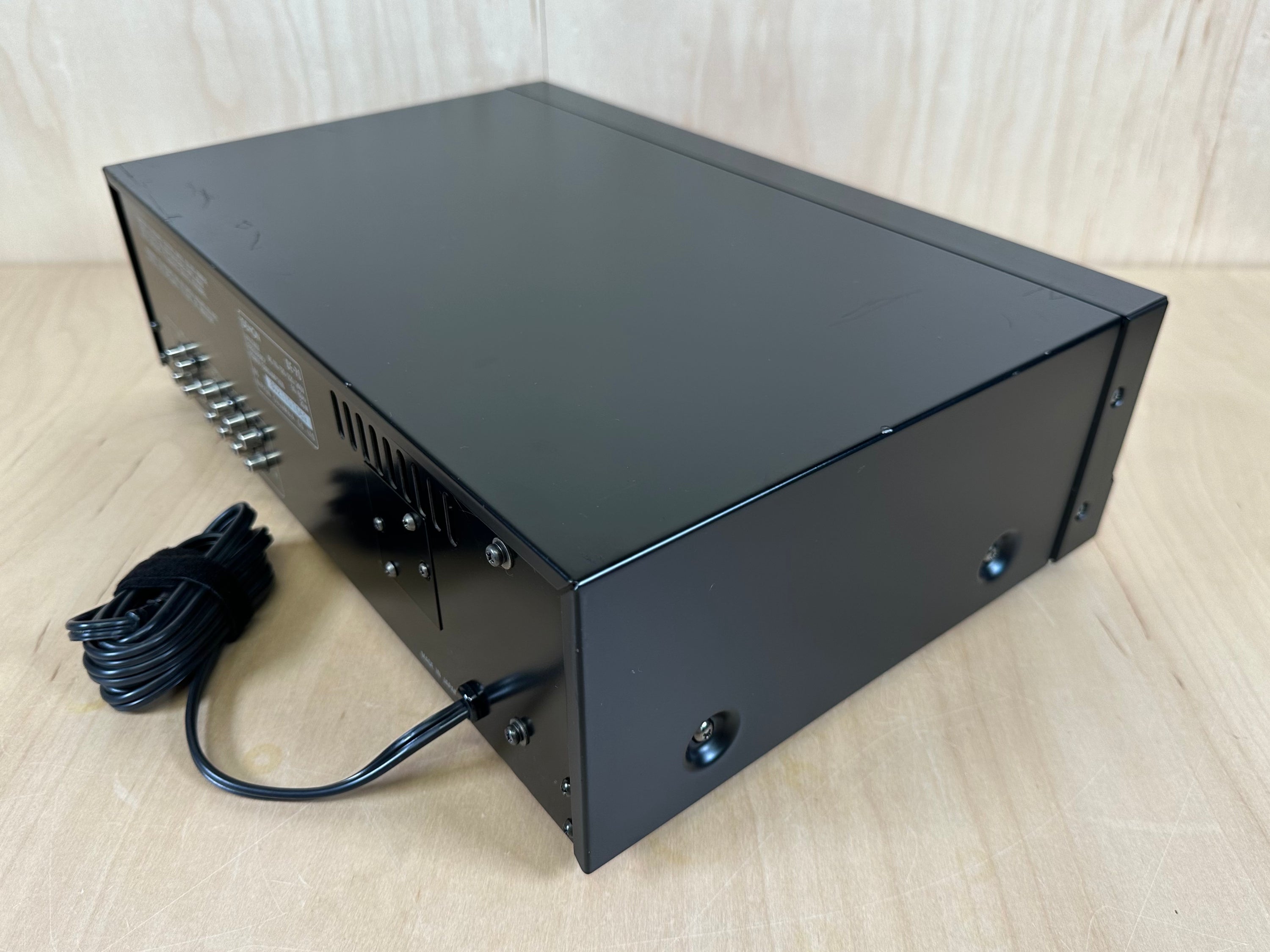DENON DE-70 Stereo Graphic Equalizer