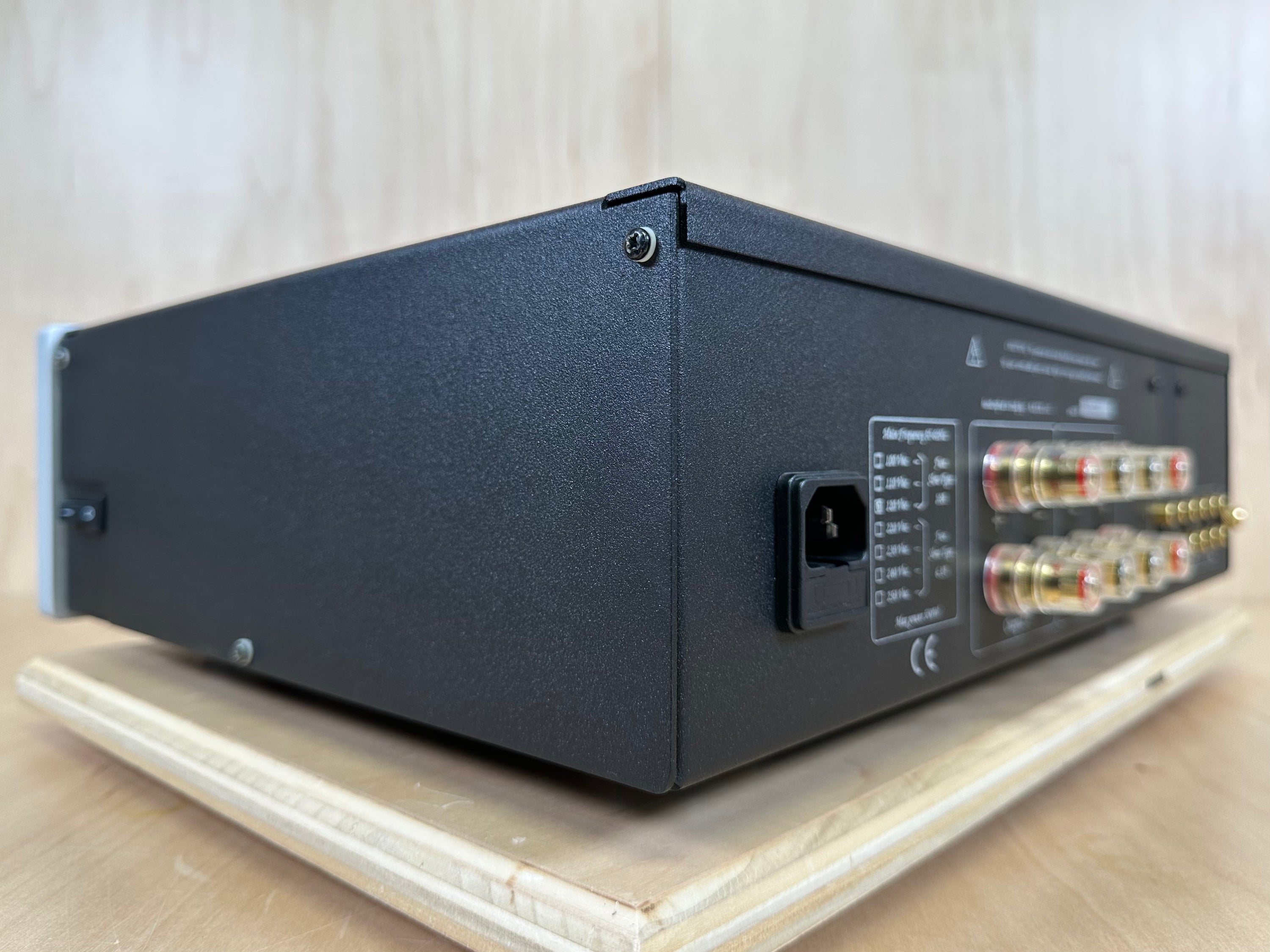 Unison Research Unico SE Hybrid Tube Integrated Amplifier w/Phono MM/MC