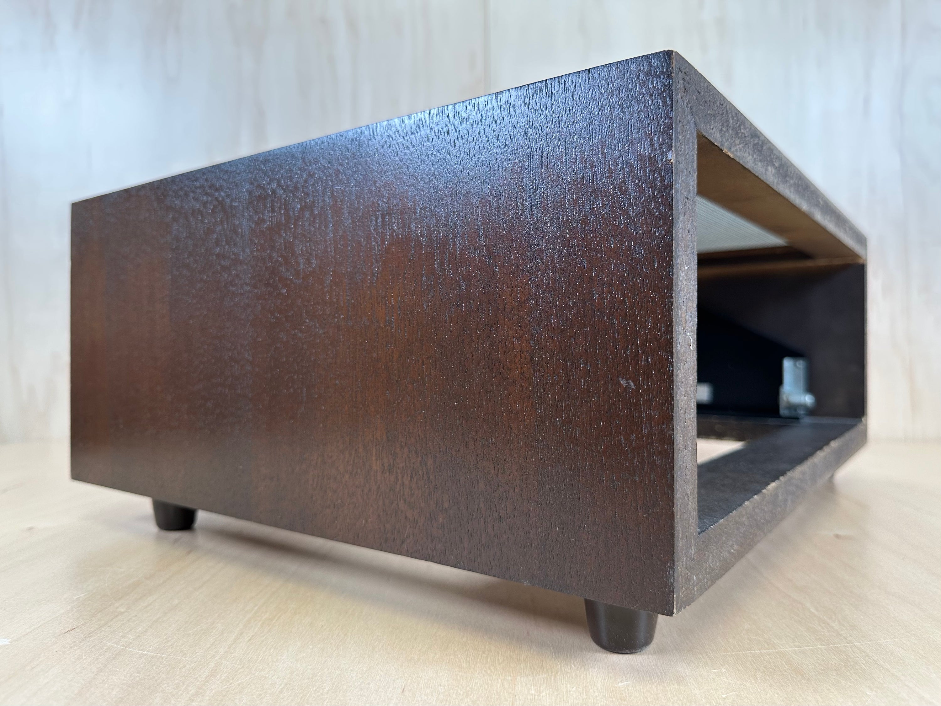 Mcintosh L52 Cabinet w/Panlocs Originally used with a  C28