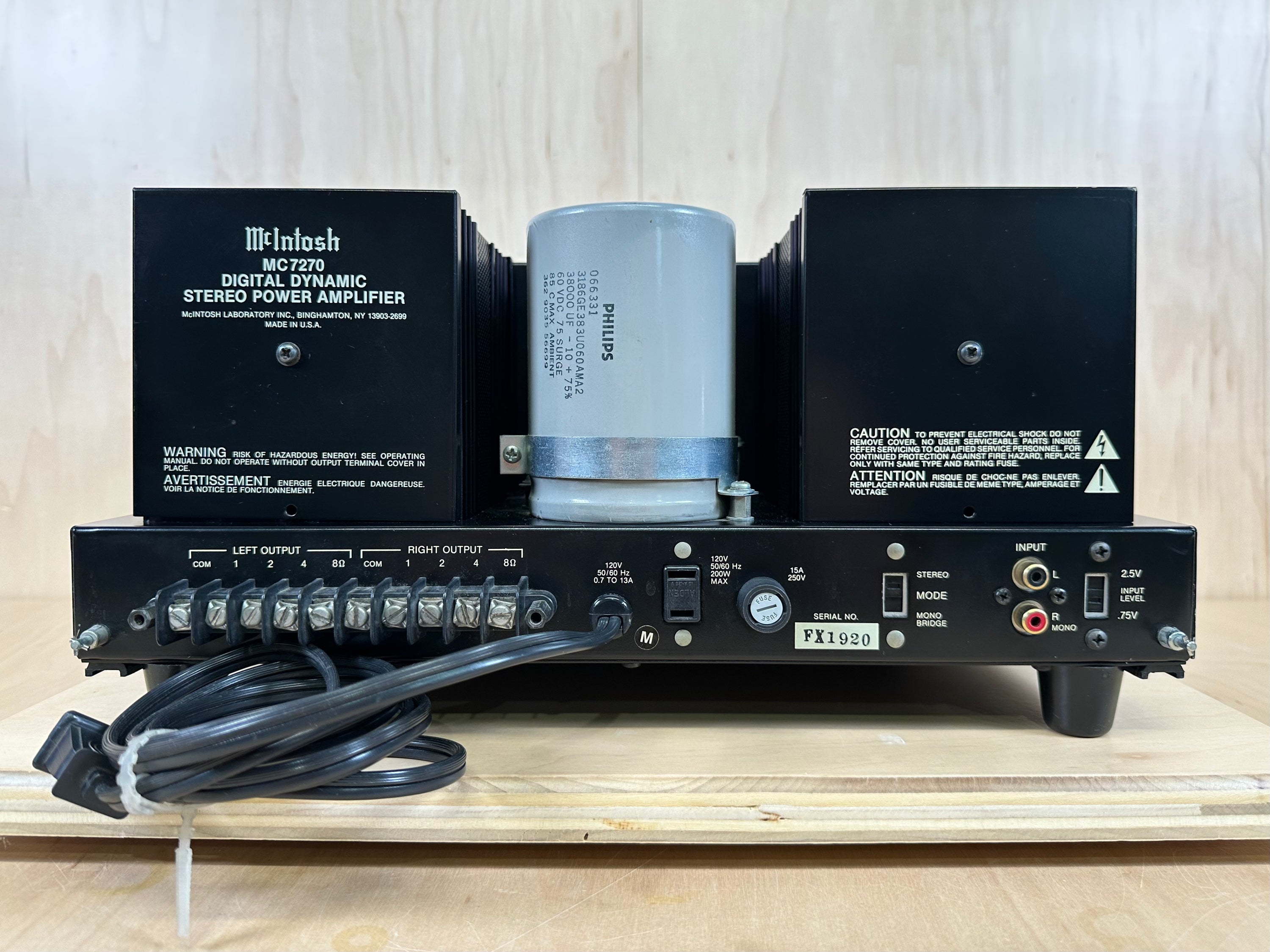 McIntosh MC7270 Digital Dynamic Stereo Power Amplifier