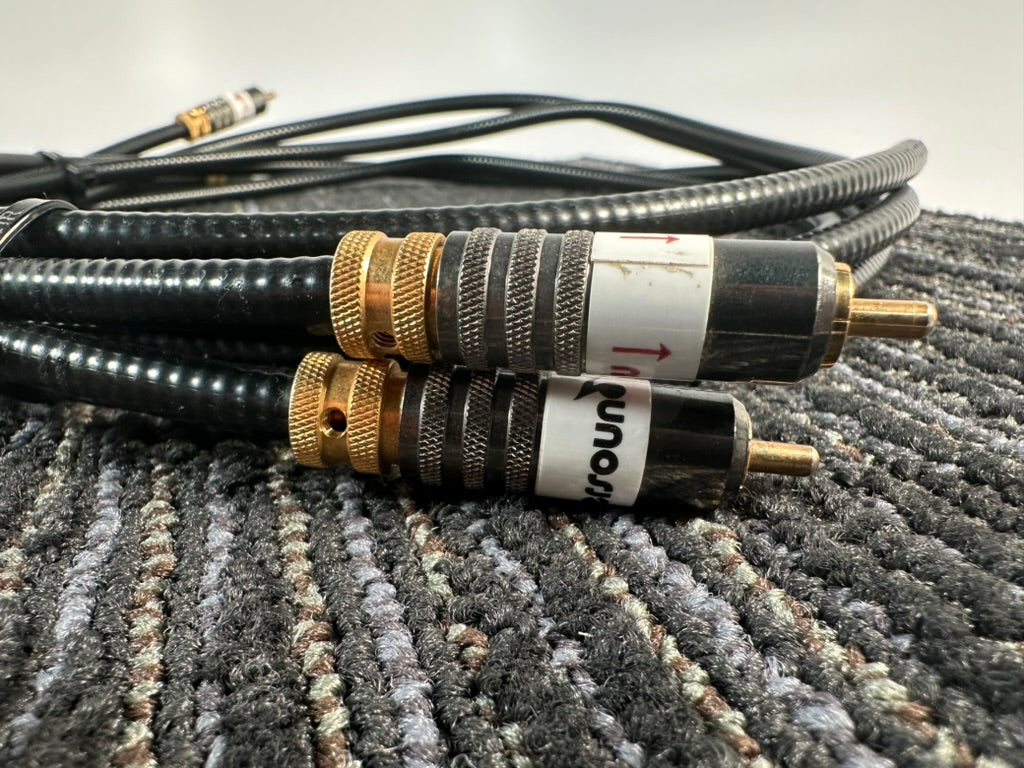 Millersound Interconnects w/Locking RCA Plugs  2 Meter Pair