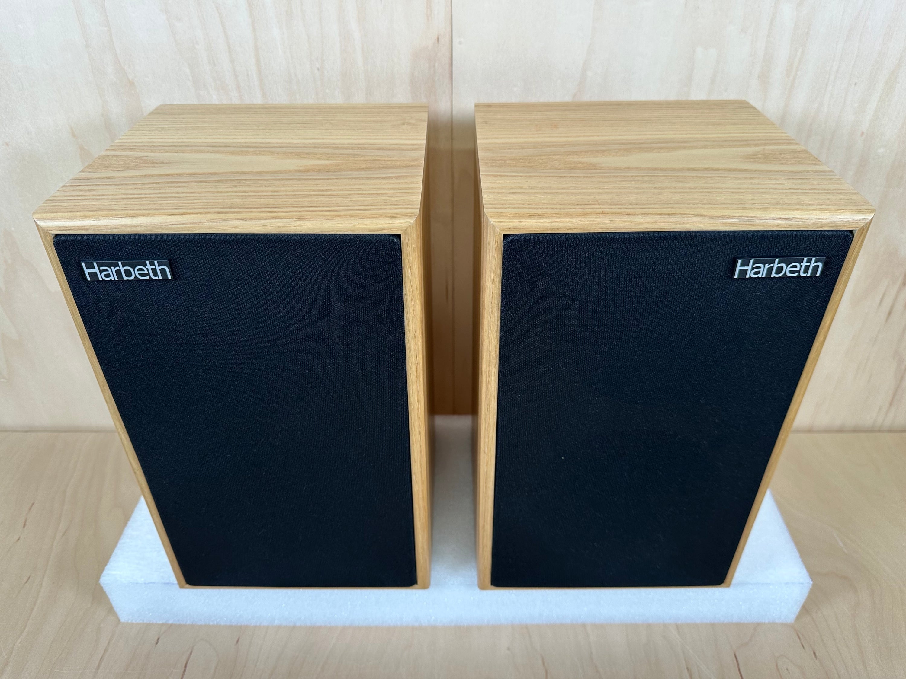 Harbeth P3ESR XD Olive Speakers w/Box