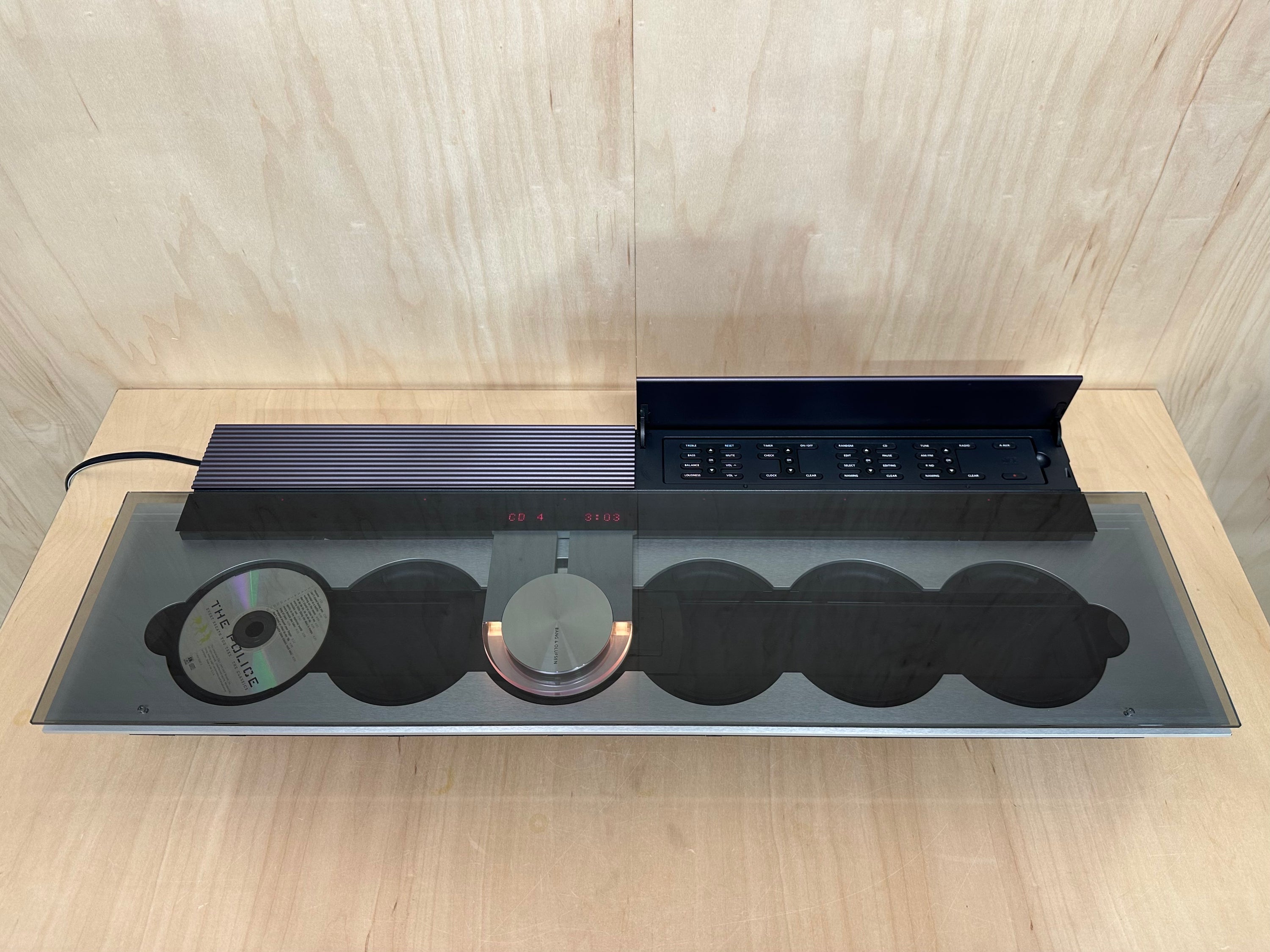 Bang & Olufsen BeoSound 9000 (CD 9000) Type 2563 MK II Version