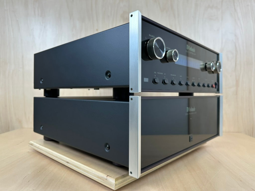 McIntosh C200 Preamplifier and Controller